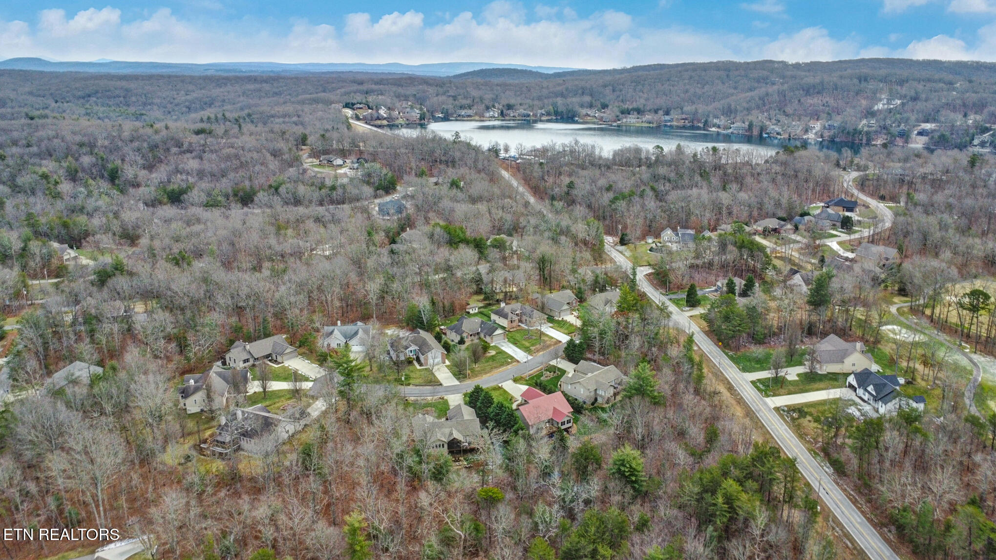 17 Dickens Lane Fairfield Glade TN 38558