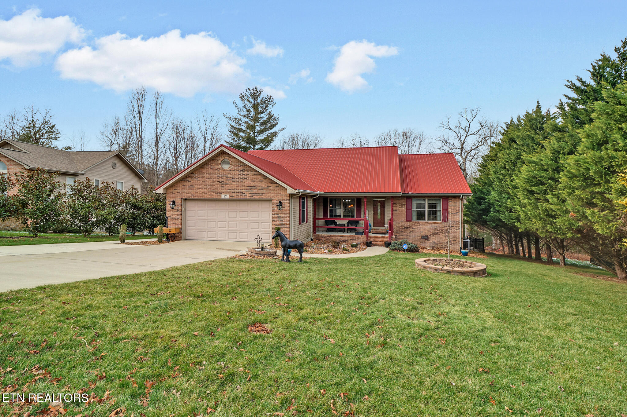 17 Dickens Lane Fairfield Glade TN 38558