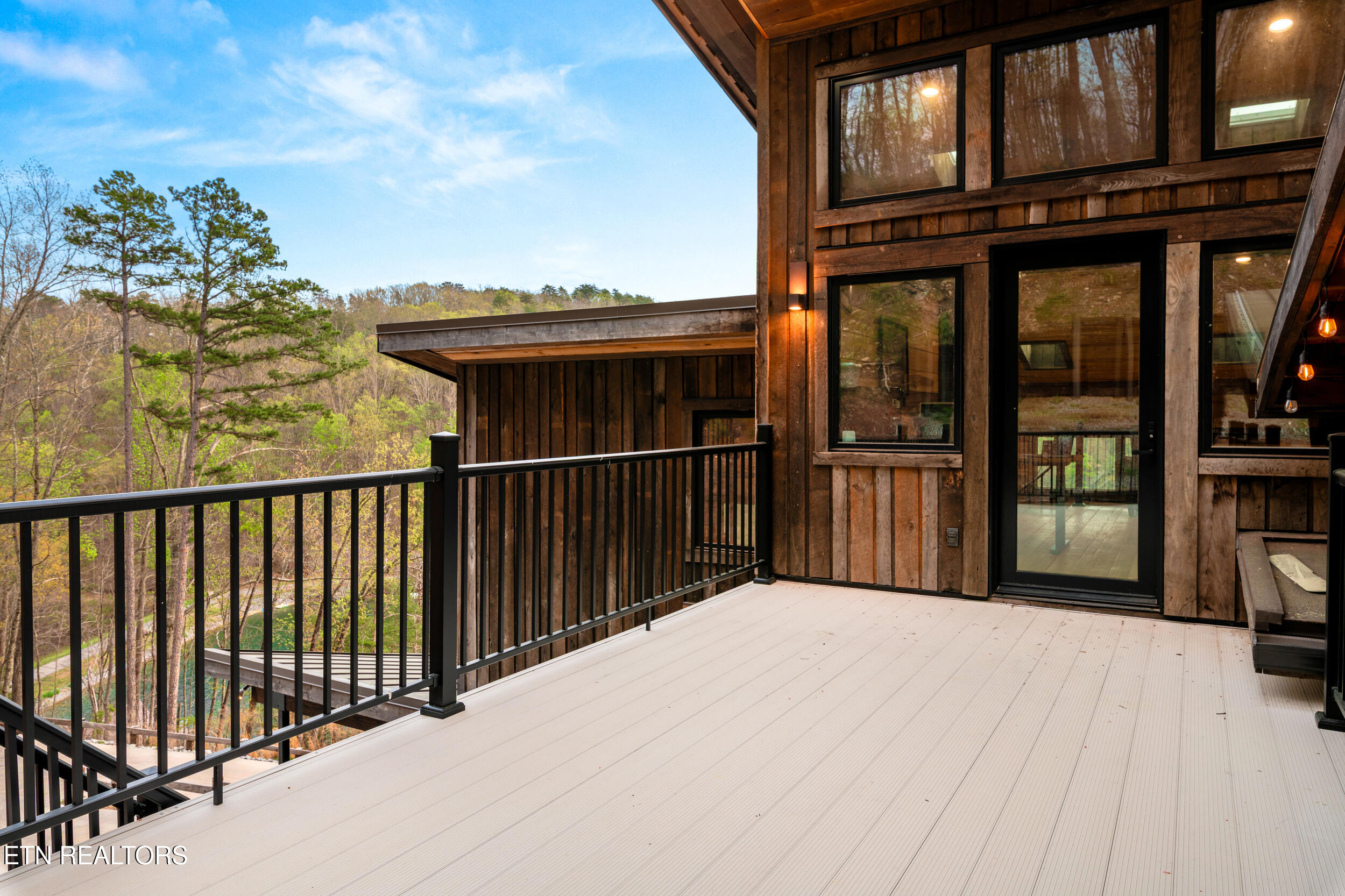 780 Laurel Lake Circle Madisonville TN 37354