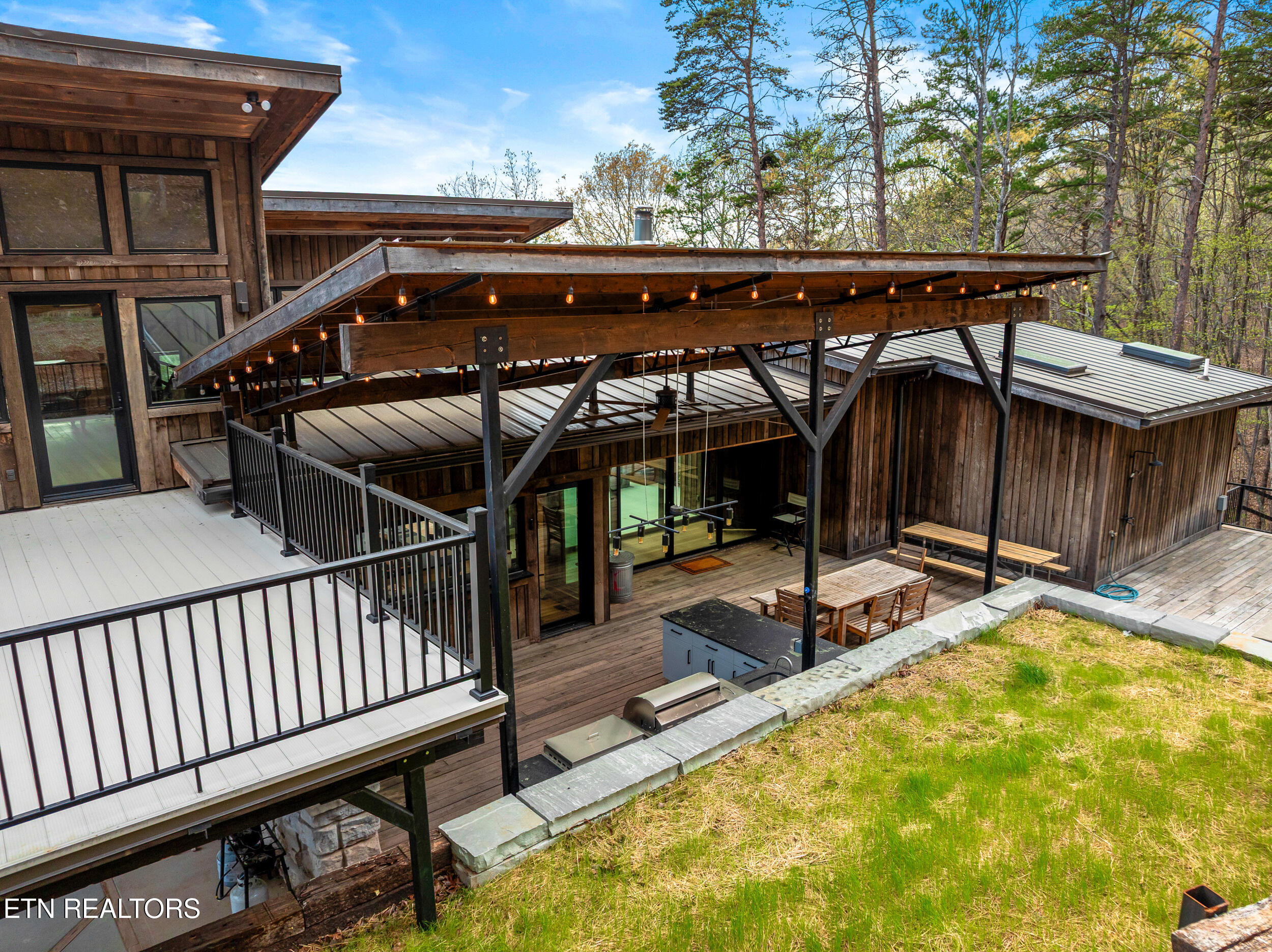 780 Laurel Lake Circle Madisonville TN 37354
