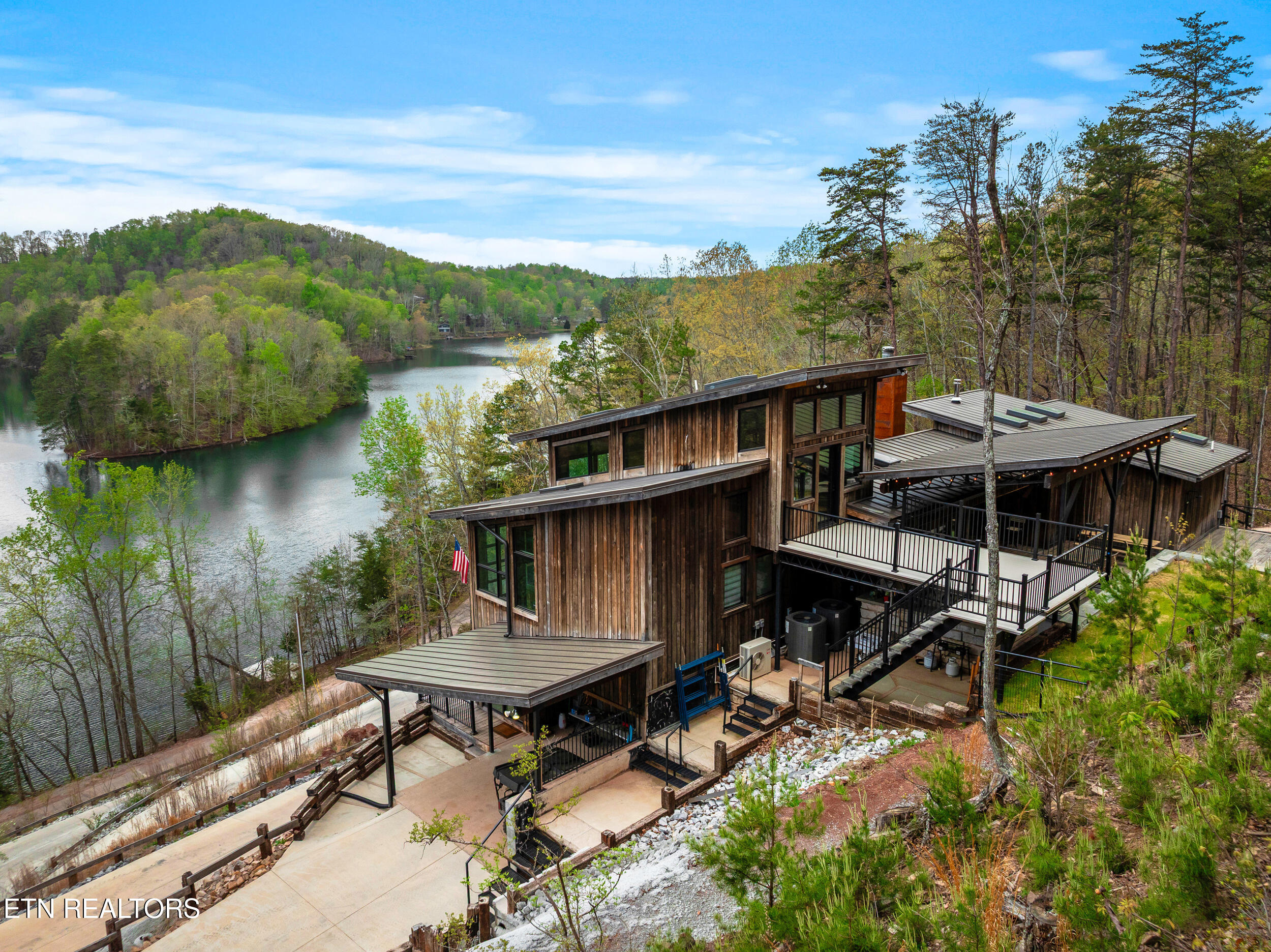 780 Laurel Lake Circle Madisonville TN 37354