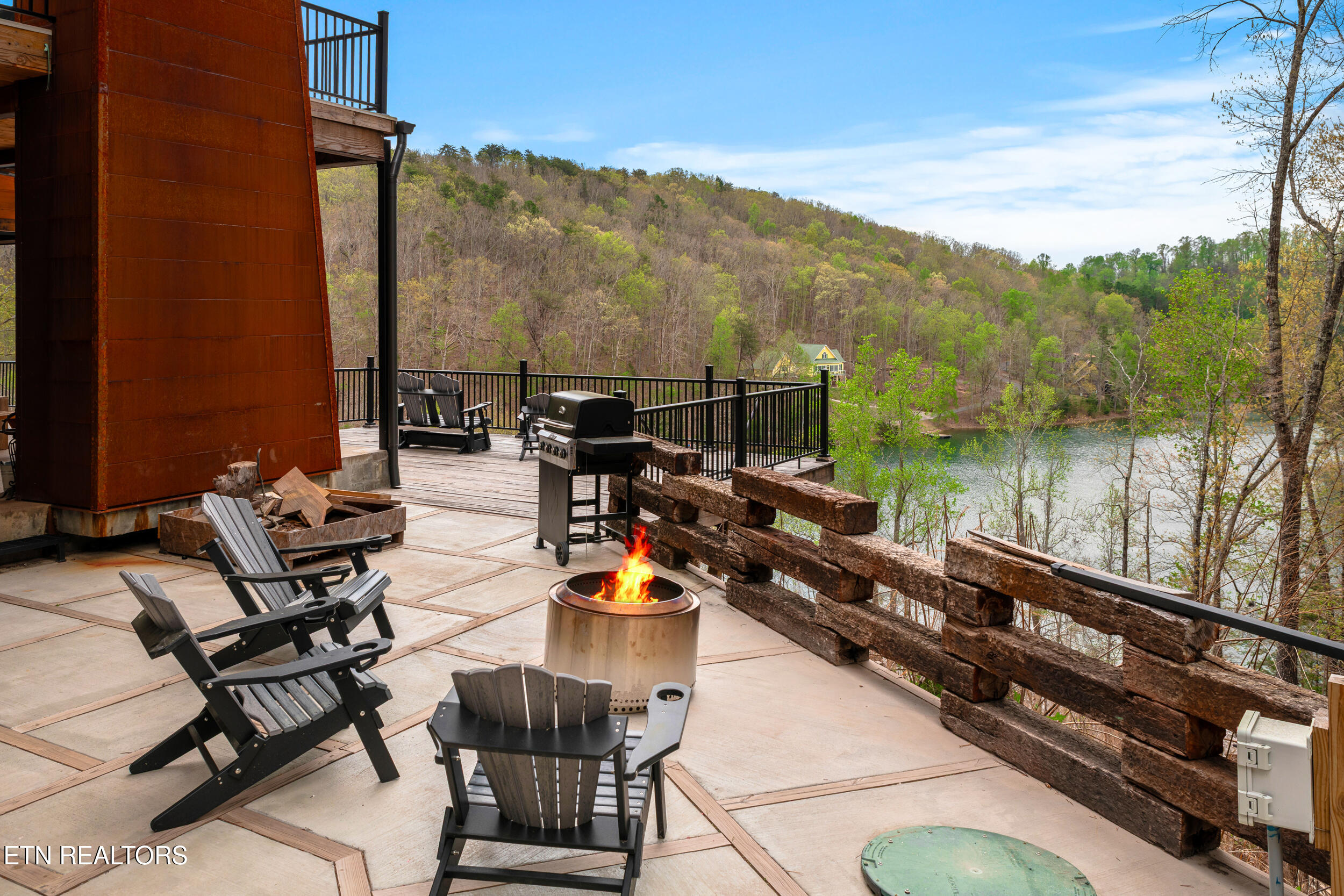 780 Laurel Lake Circle Madisonville TN 37354