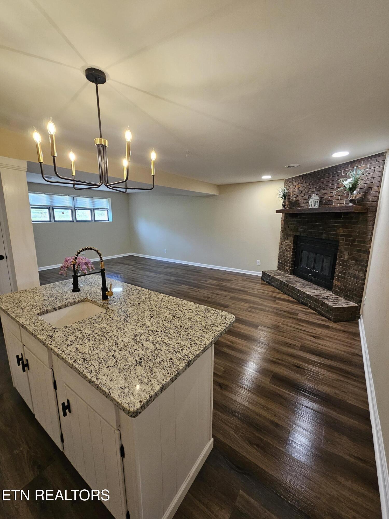 8924 Moneymaker Drive Knoxville TN 37923