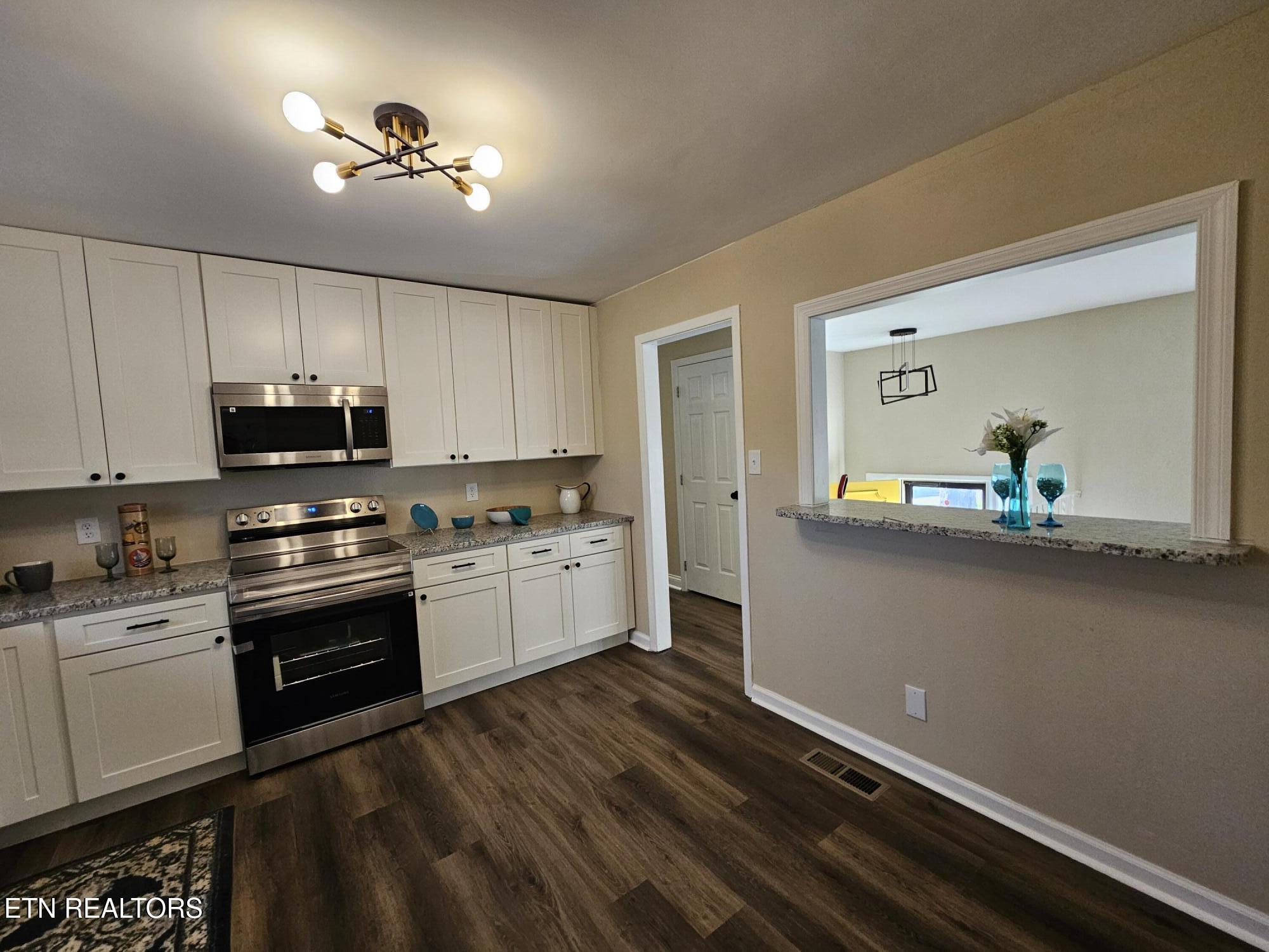 8924 Moneymaker Drive Knoxville TN 37923