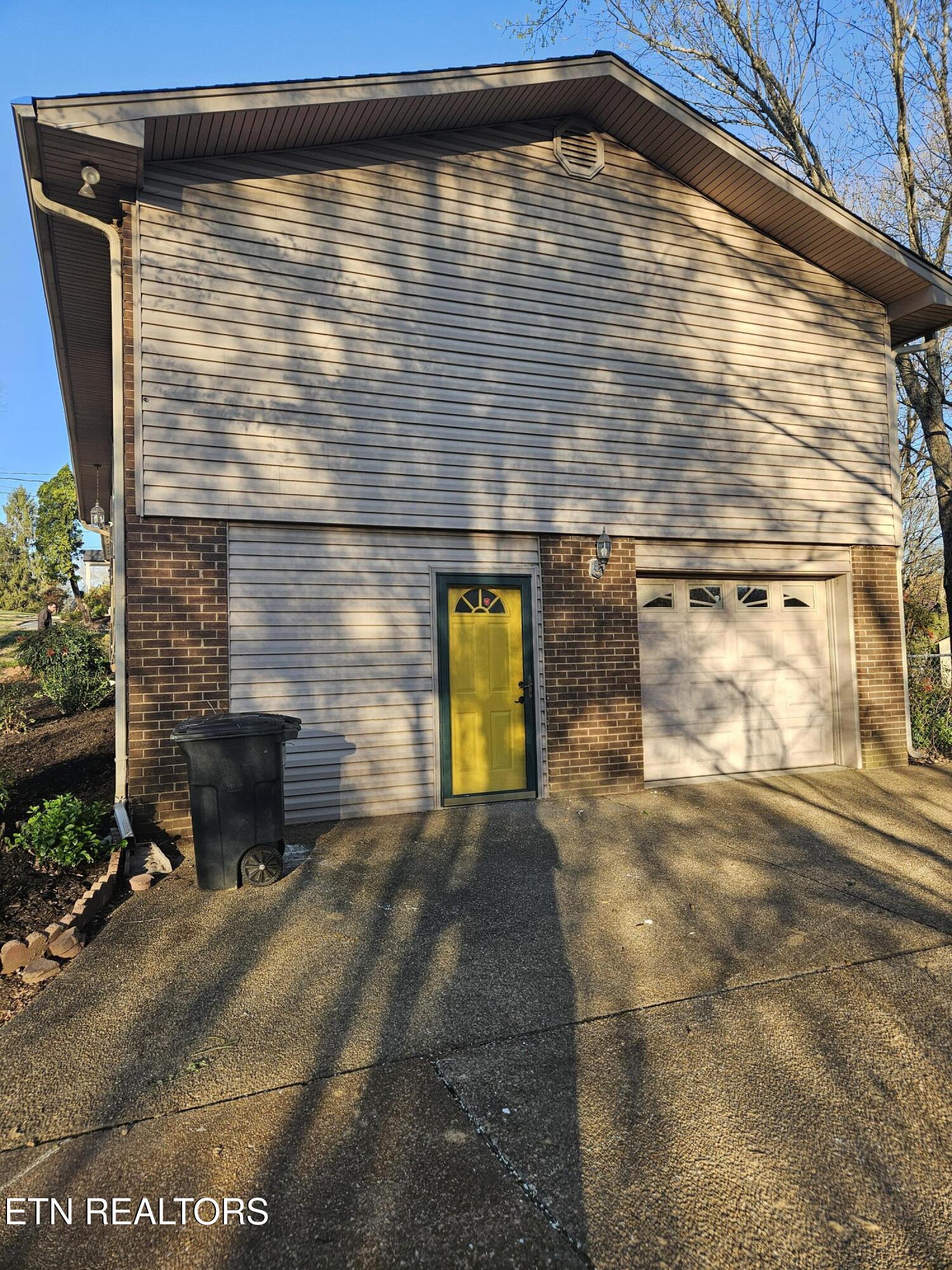 8924 Moneymaker Drive Knoxville TN 37923