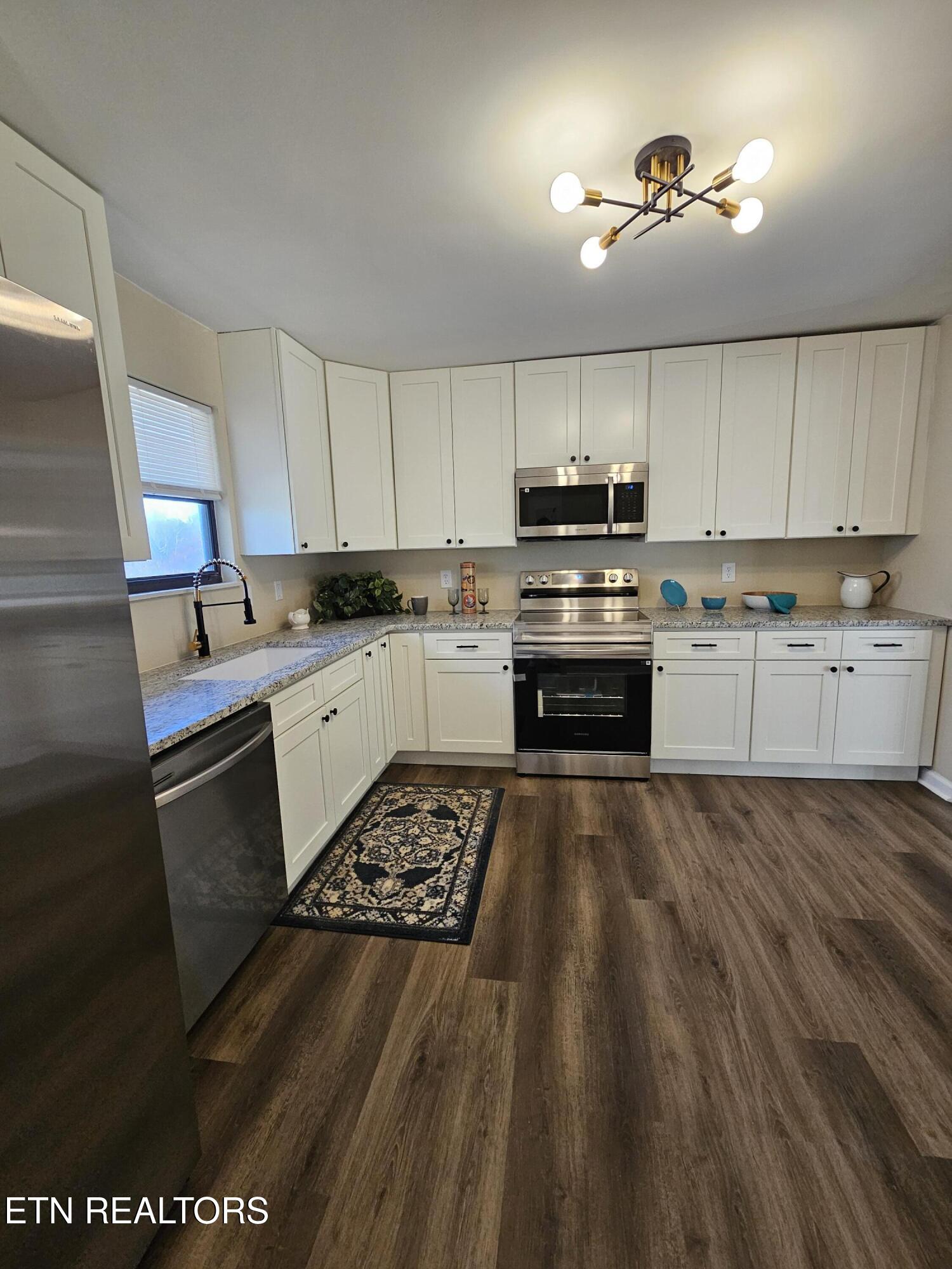8924 Moneymaker Drive Knoxville TN 37923