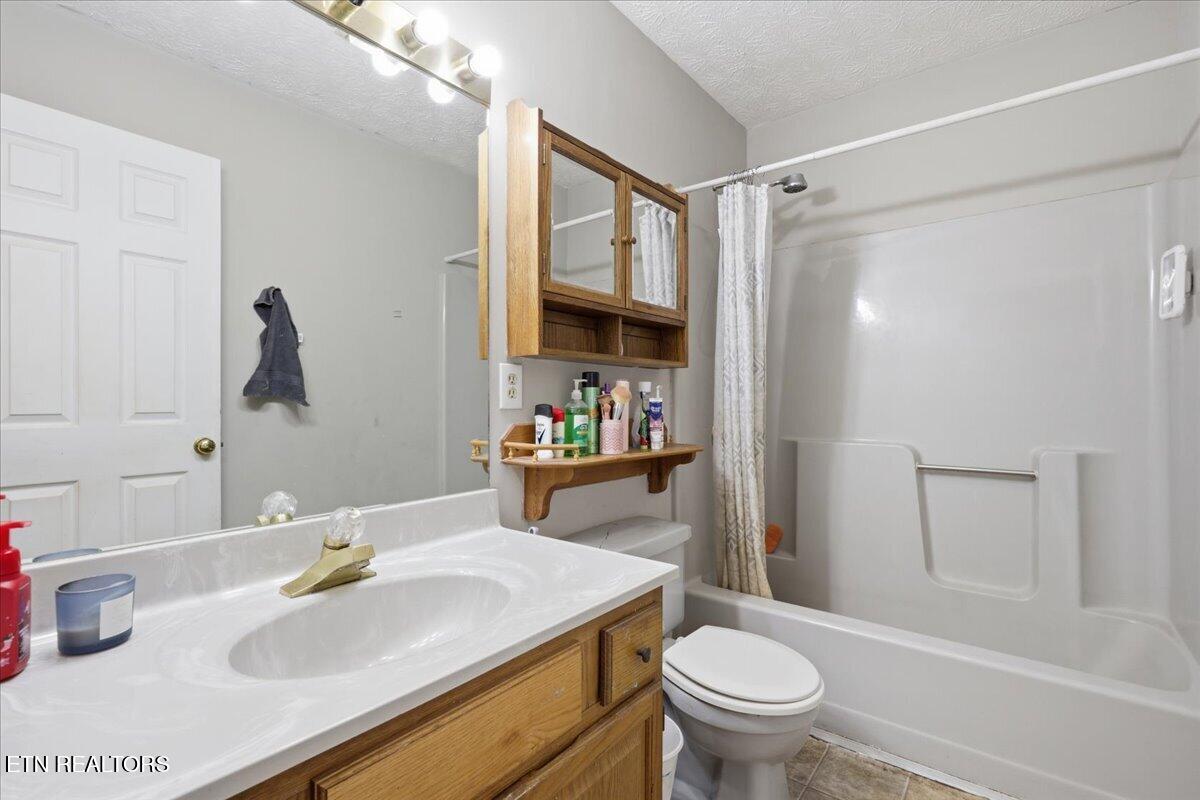 319 Ironwood Drive Kodak TN 37764