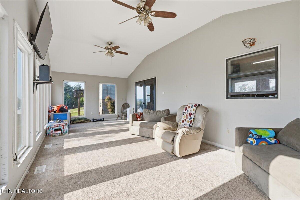 319 Ironwood Drive Kodak TN 37764