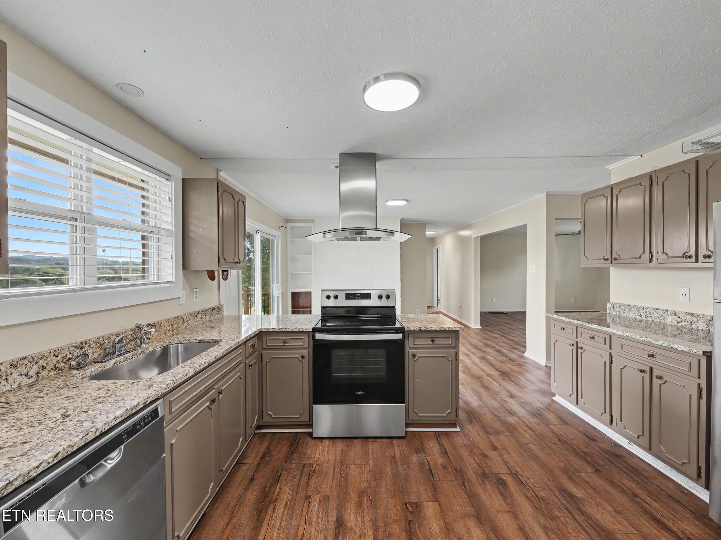 3717 Splendor Drive Knoxville TN 37918