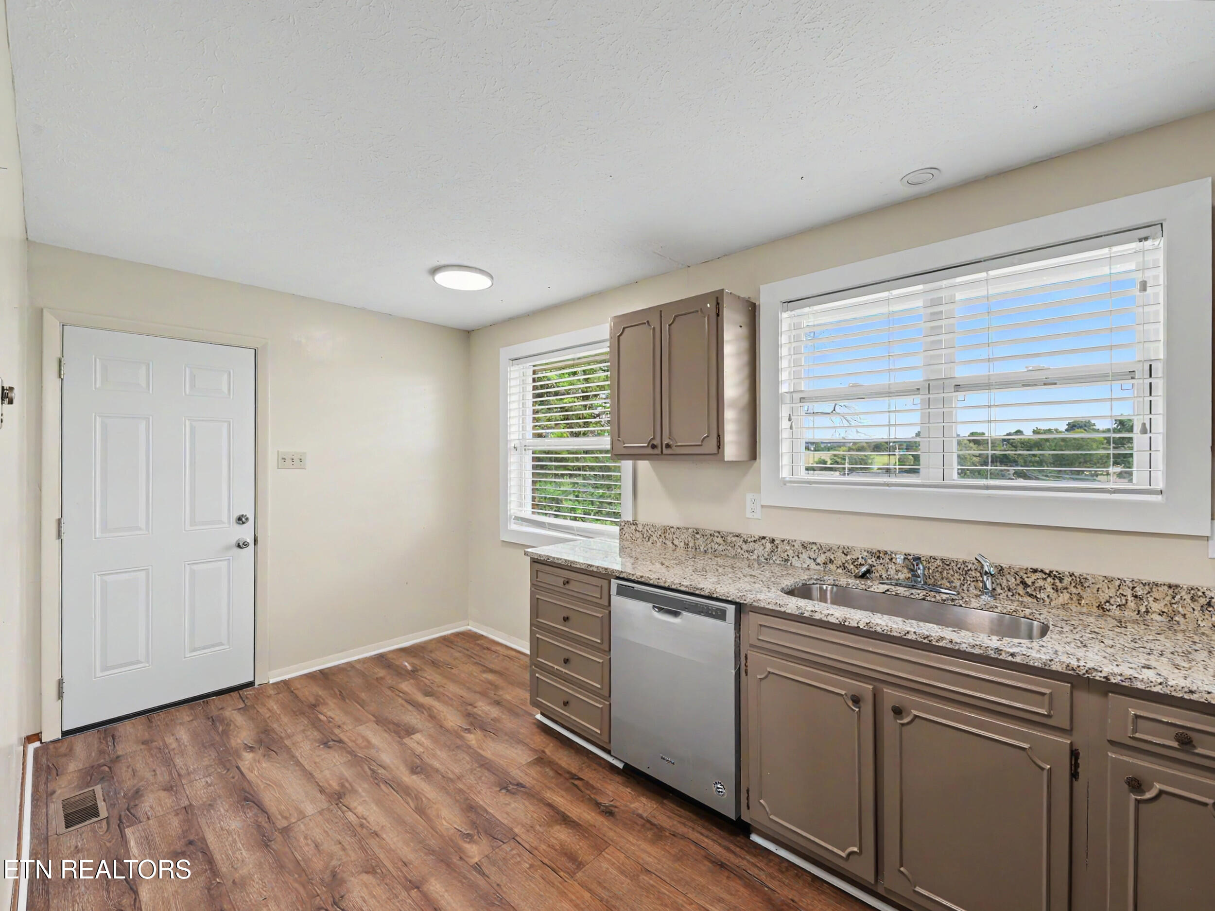 3717 Splendor Drive Knoxville TN 37918