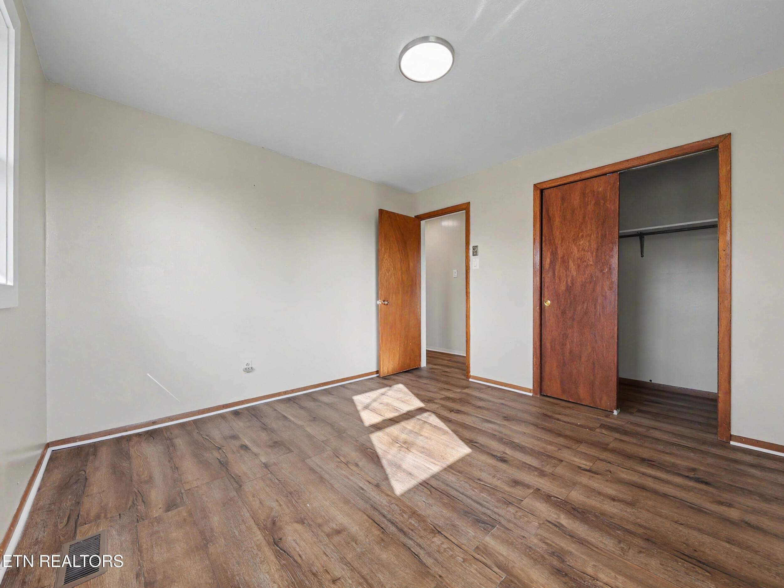 3717 Splendor Drive Knoxville TN 37918