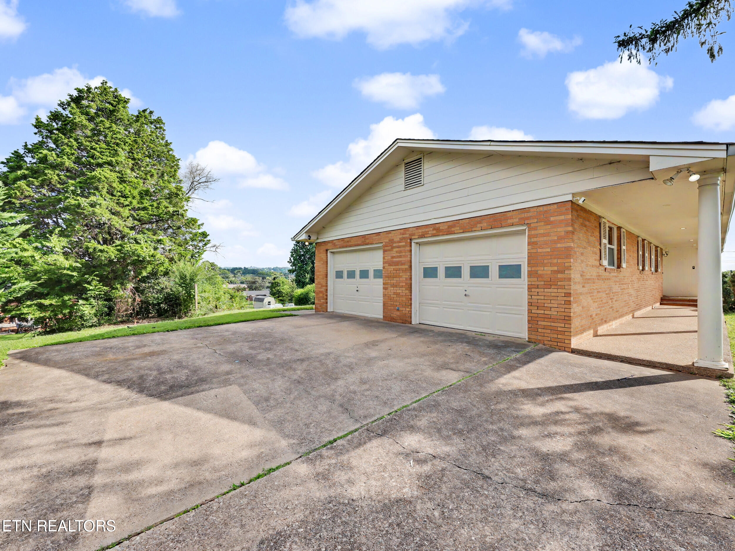 3717 Splendor Drive Knoxville TN 37918