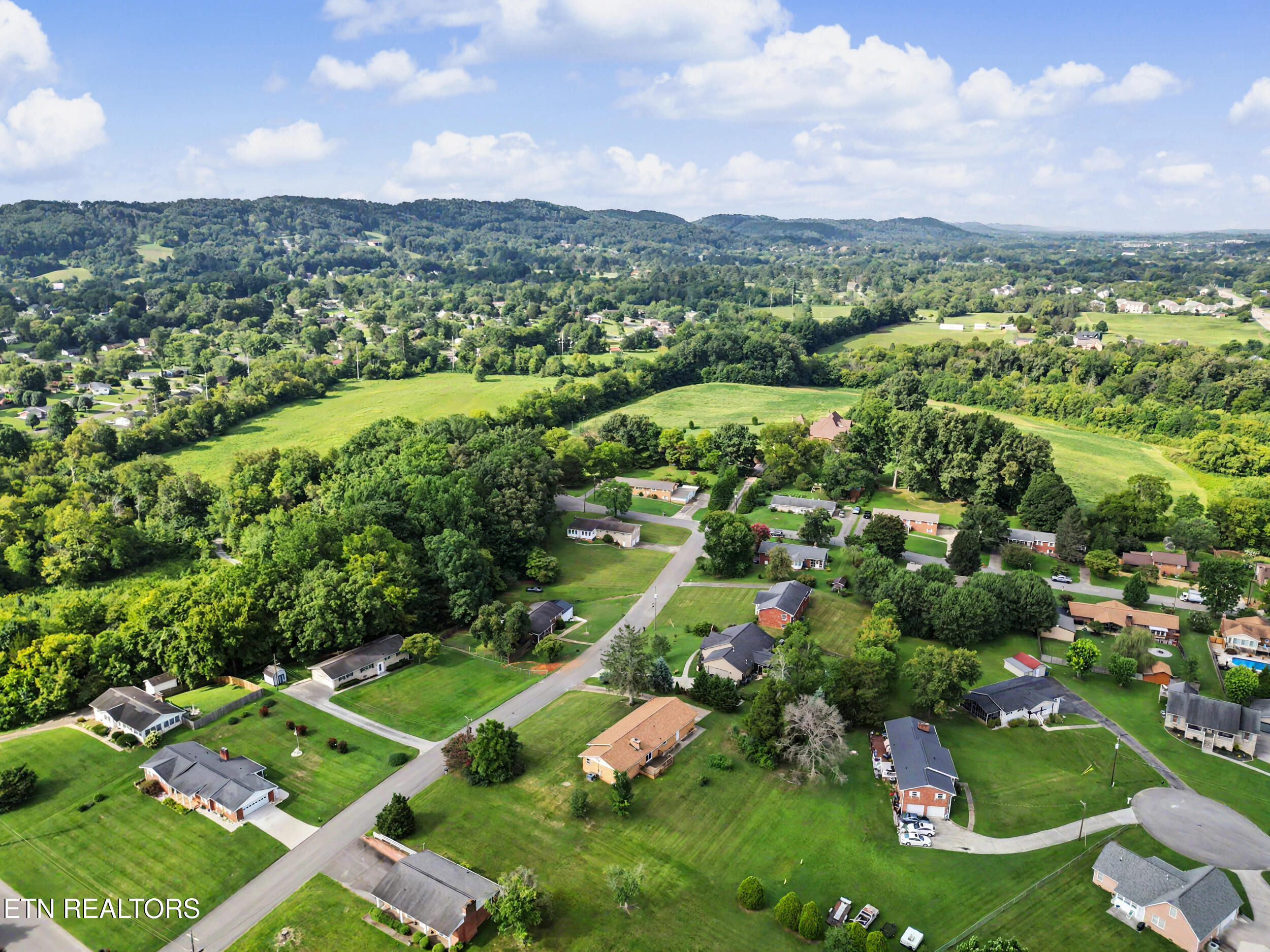 3717 Splendor Drive Knoxville TN 37918