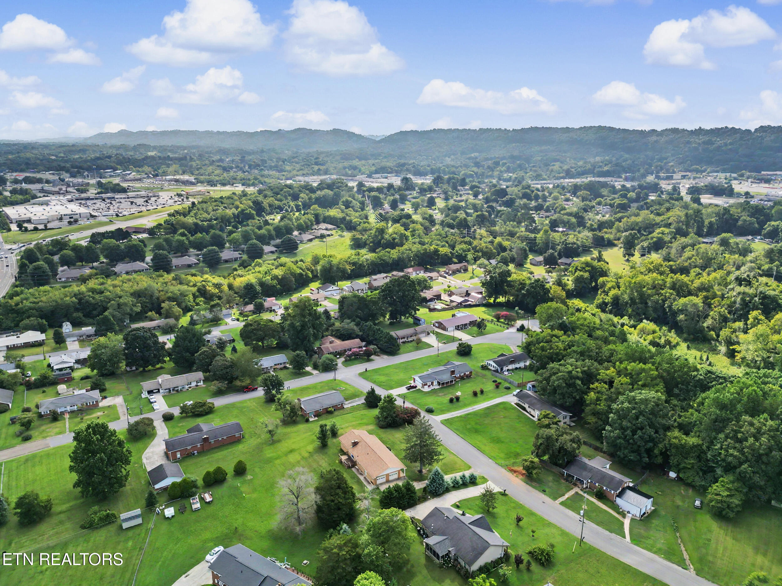 3717 Splendor Drive Knoxville TN 37918