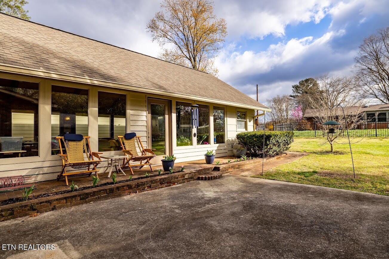 2024 W Velmetta Circle Knoxville TN 37920