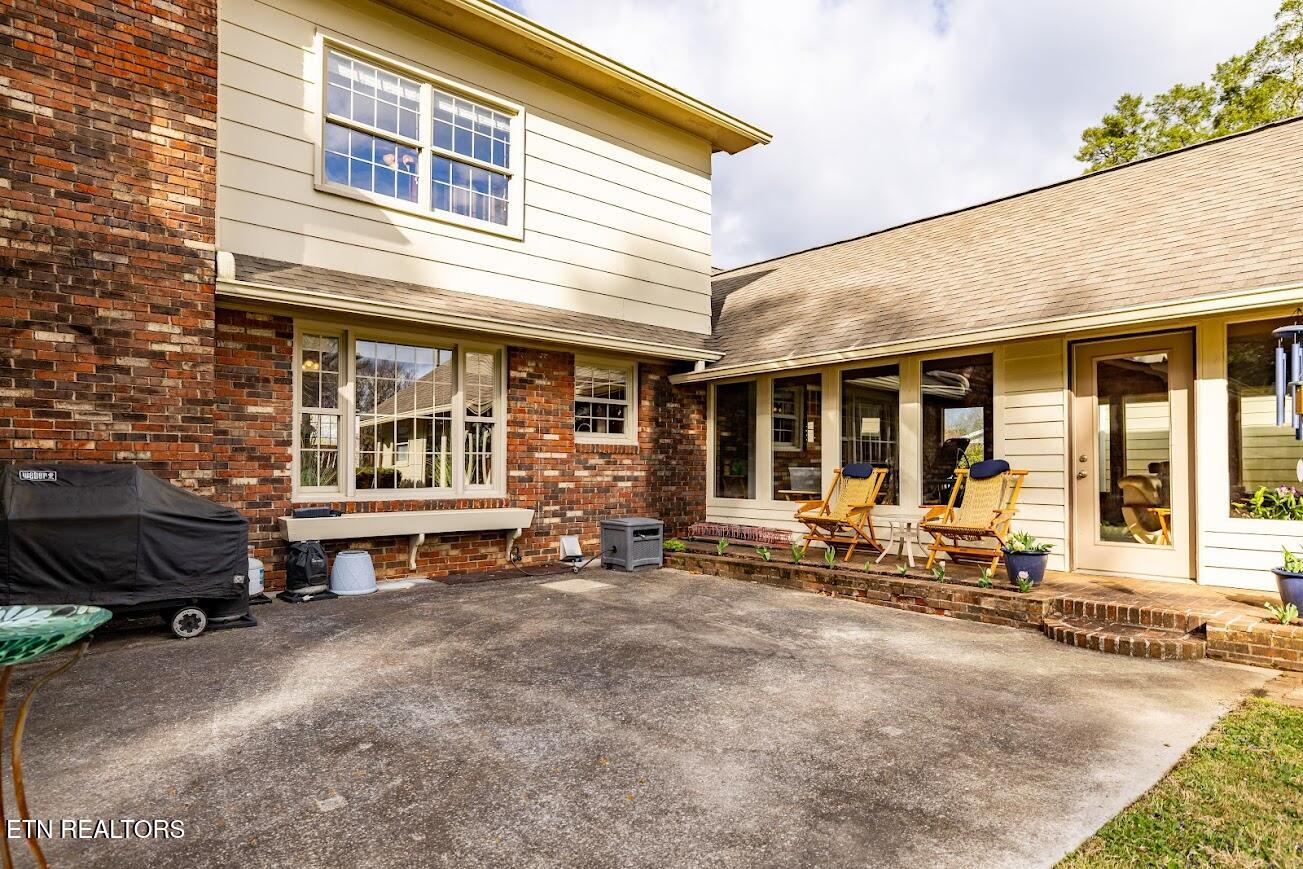 2024 W Velmetta Circle Knoxville TN 37920