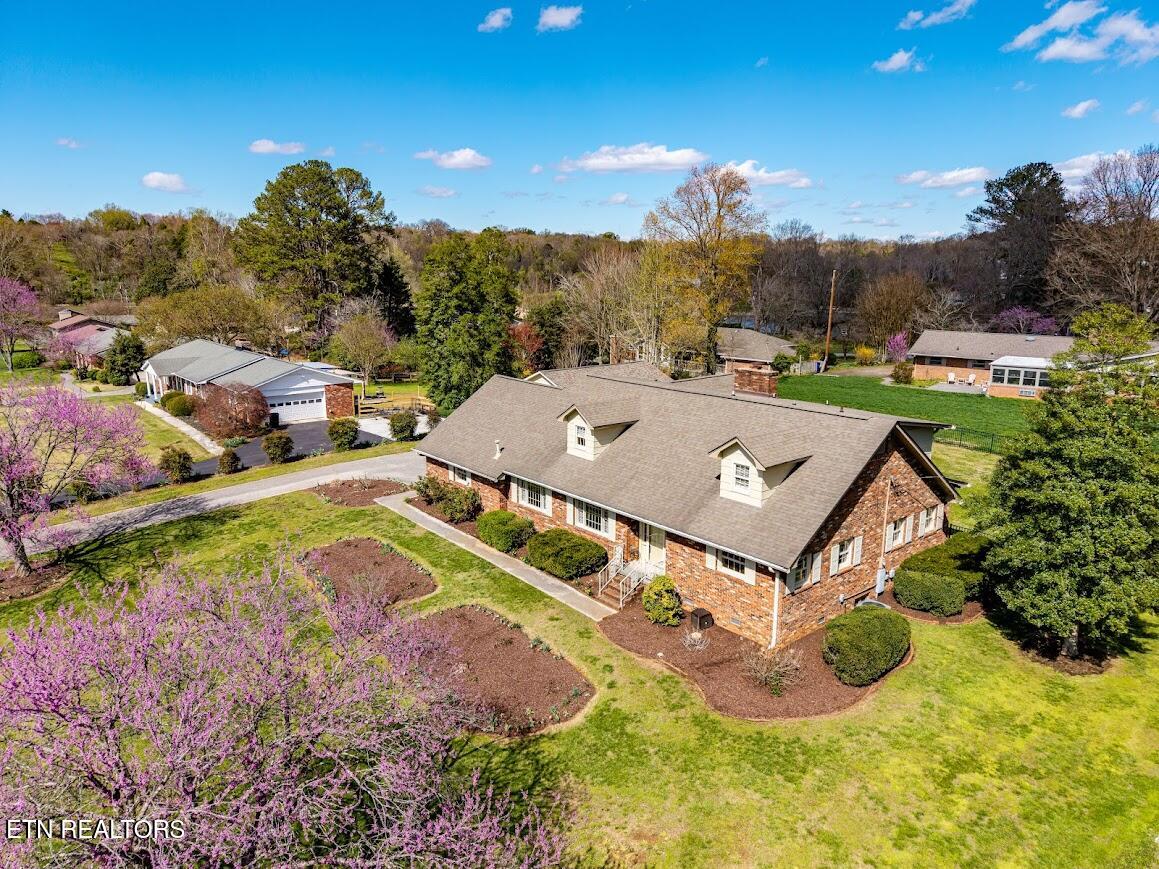 2024 W Velmetta Circle Knoxville TN 37920