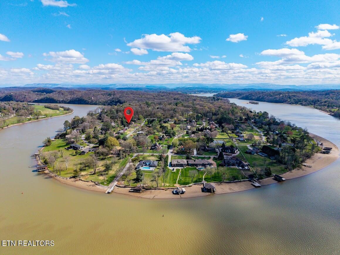 2024 W Velmetta Circle Knoxville TN 37920