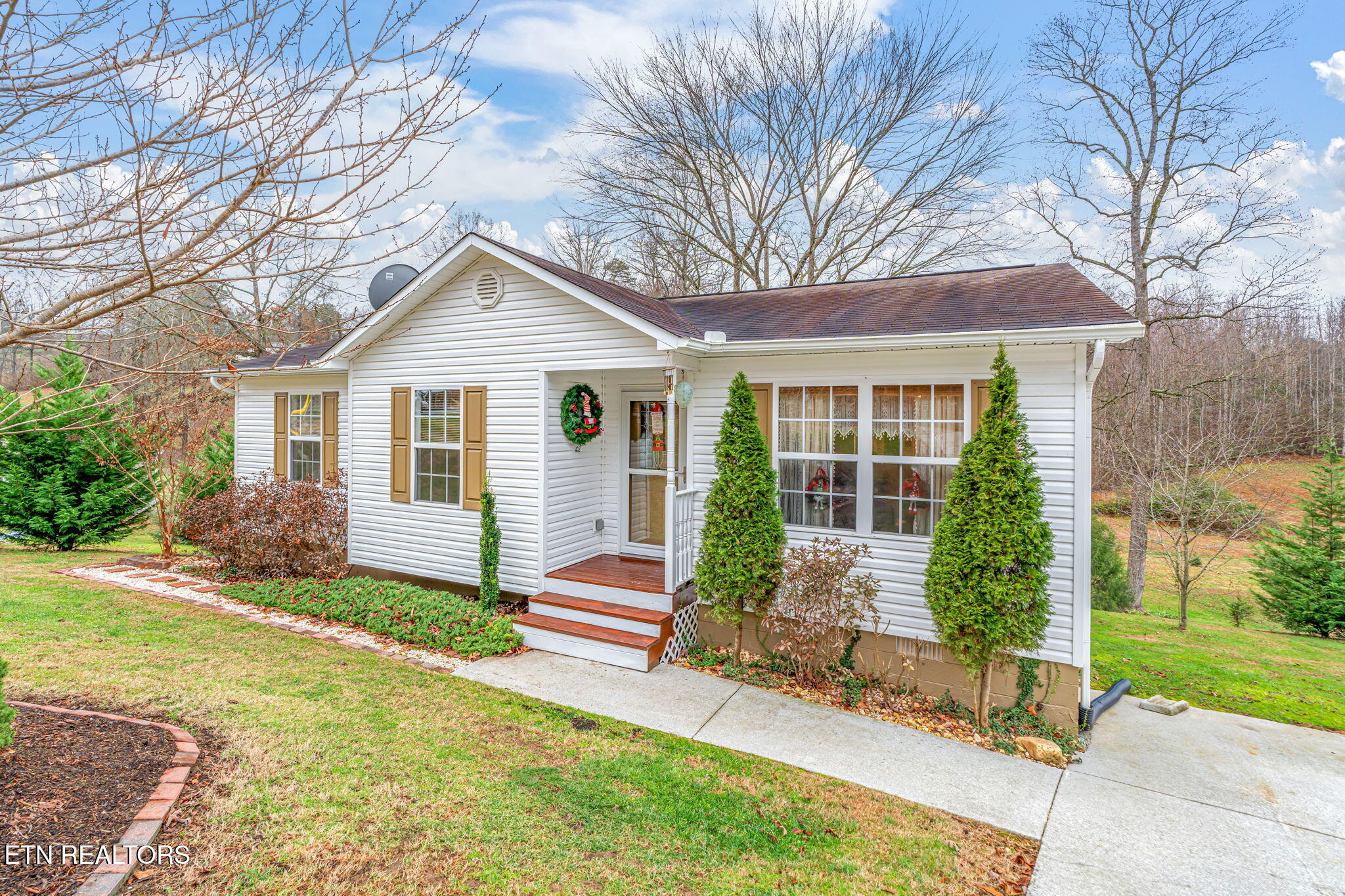 124 Mac Ivey Lane Lafollette TN 37766