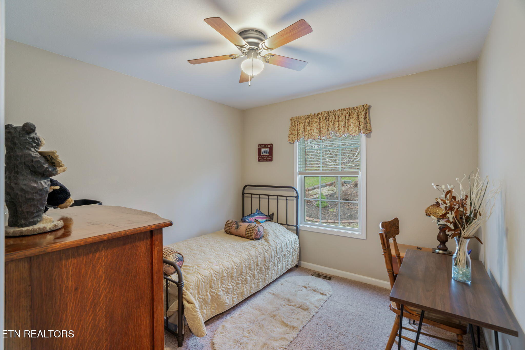 124 Mac Ivey Lane Lafollette TN 37766