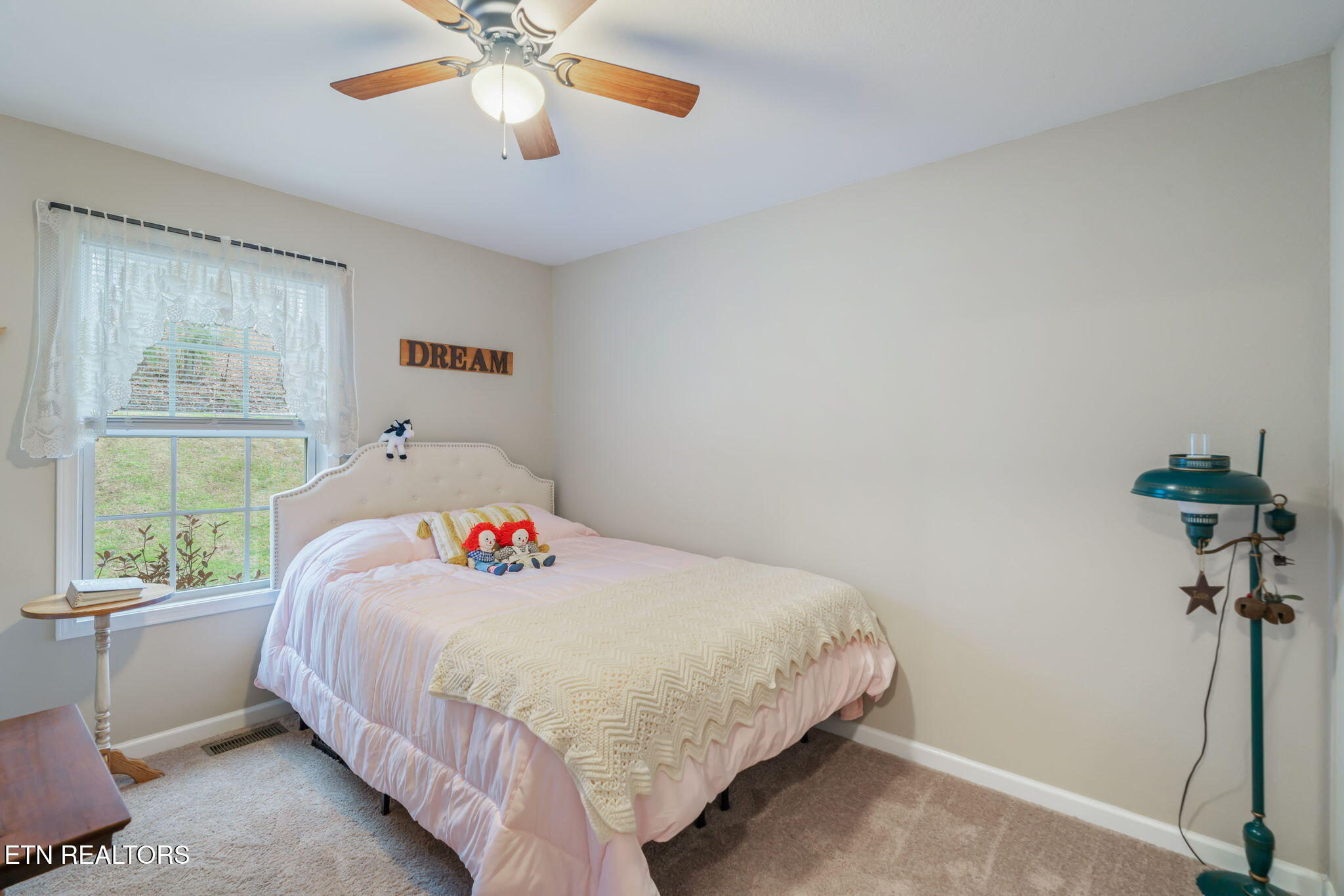 124 Mac Ivey Lane Lafollette TN 37766