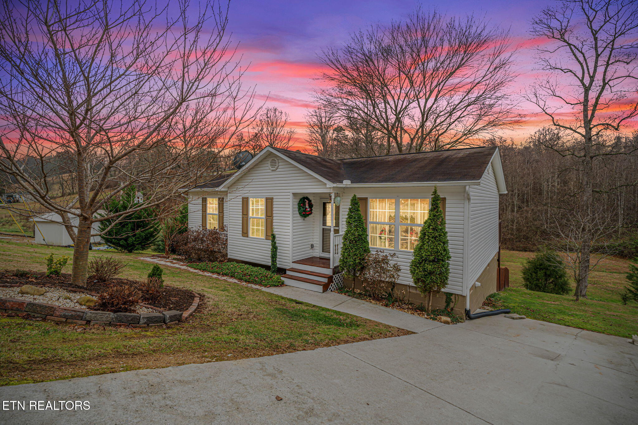 124 Mac Ivey Lane Lafollette TN 37766