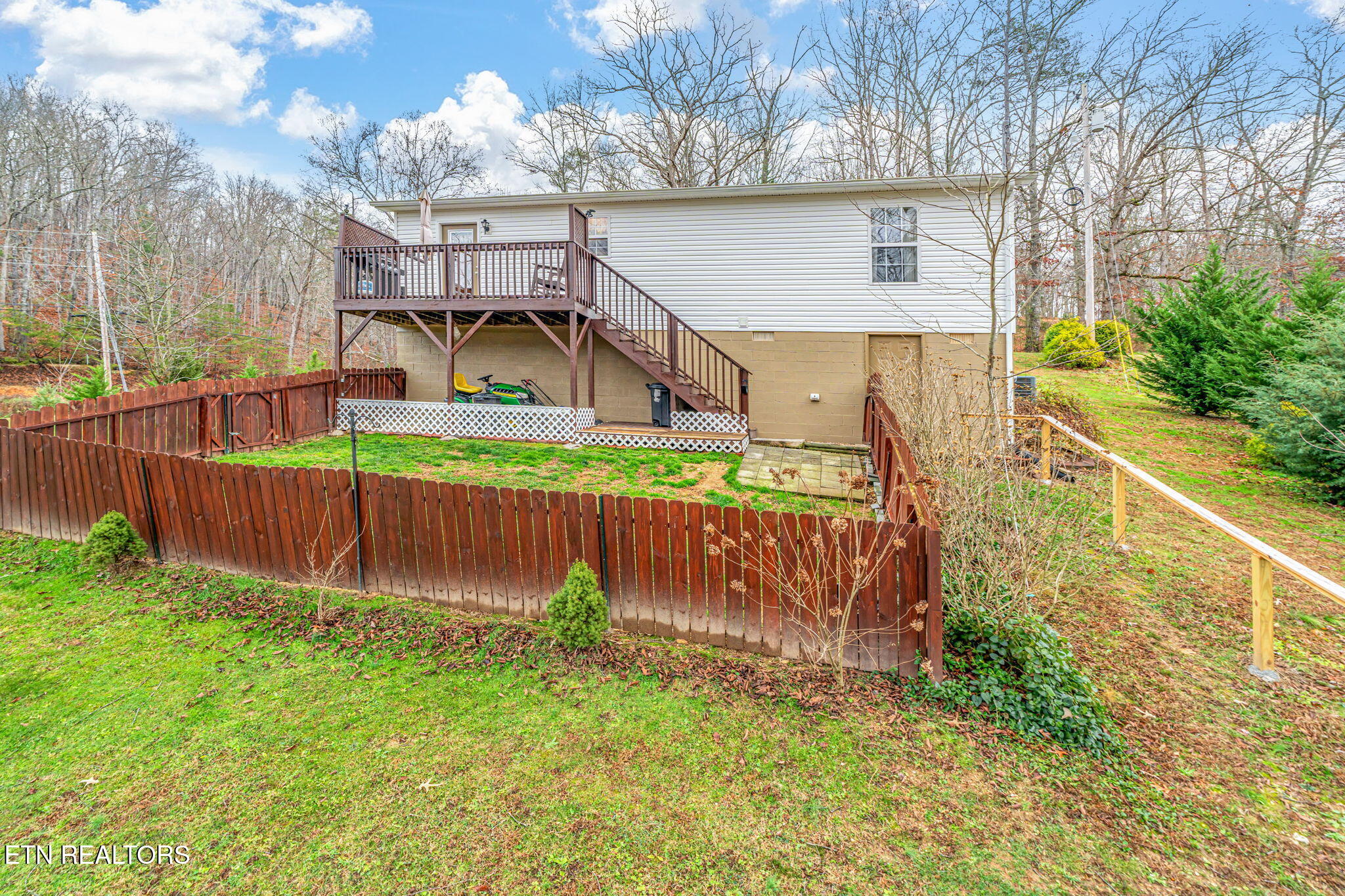 124 Mac Ivey Lane Lafollette TN 37766