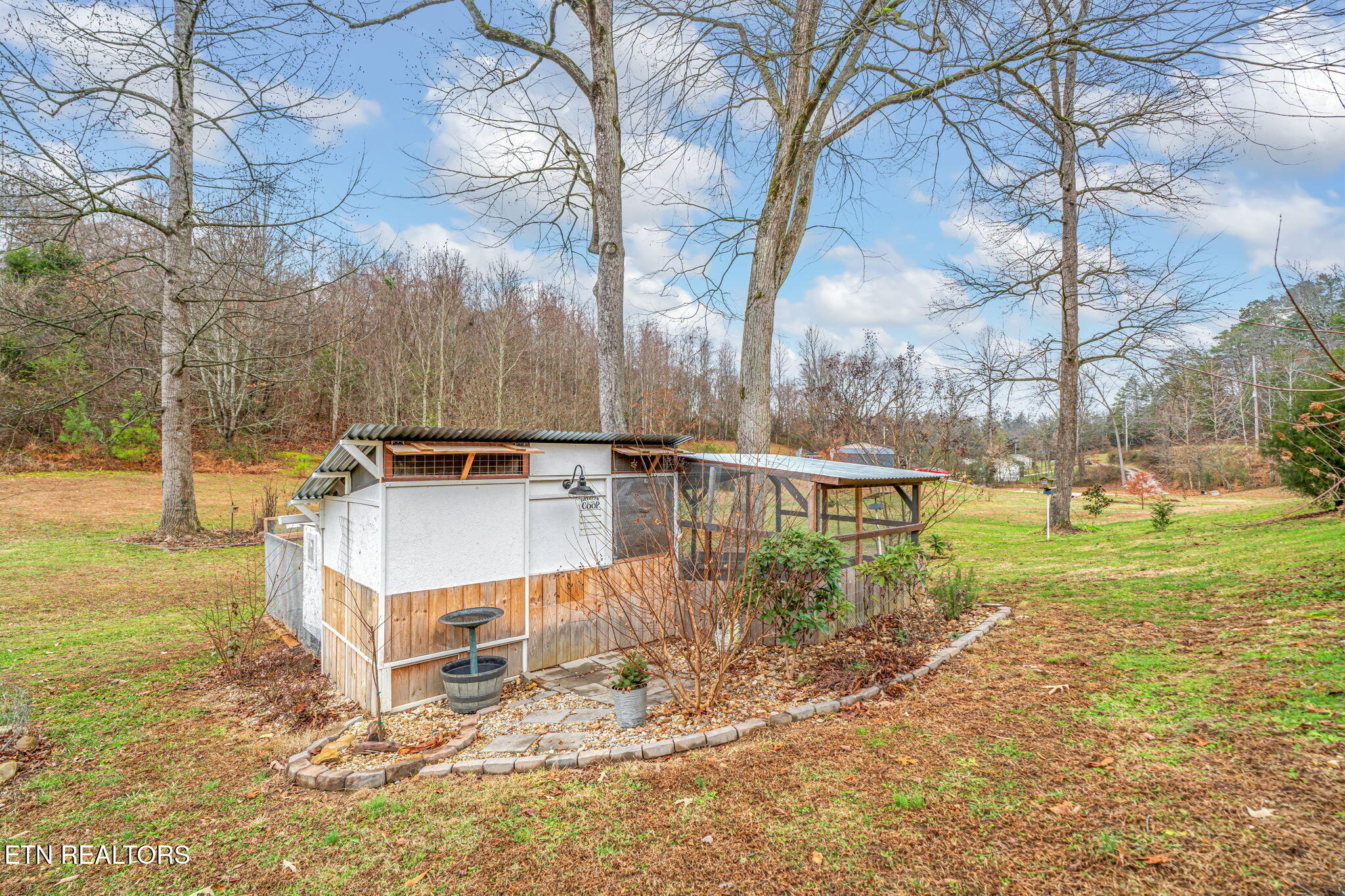 124 Mac Ivey Lane Lafollette TN 37766