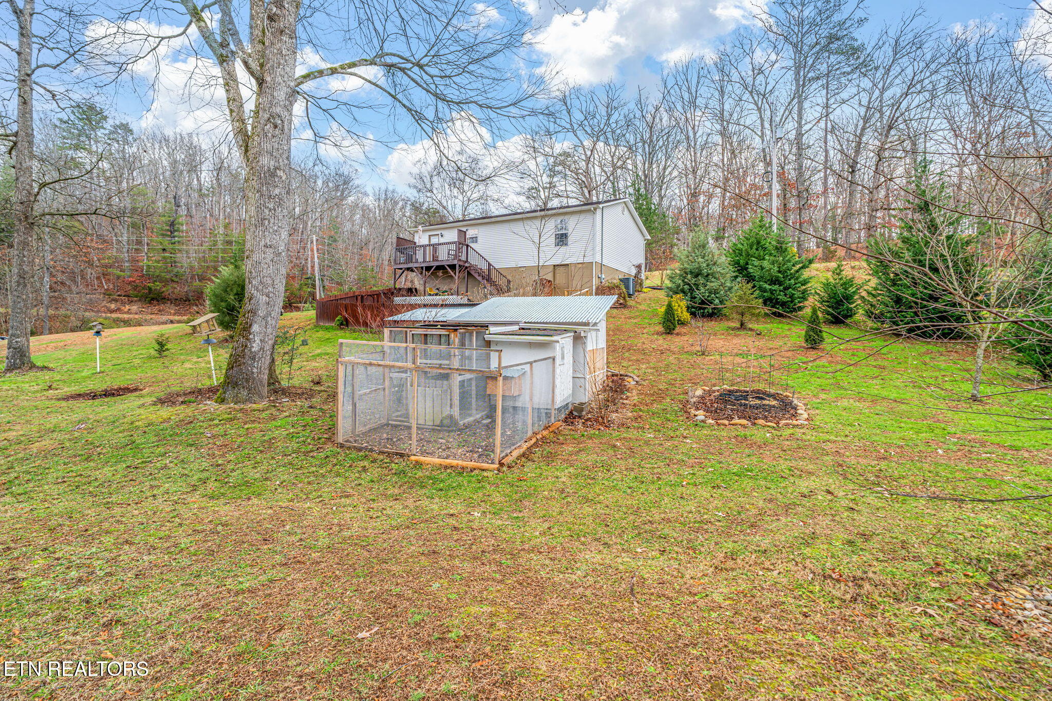 124 Mac Ivey Lane Lafollette TN 37766