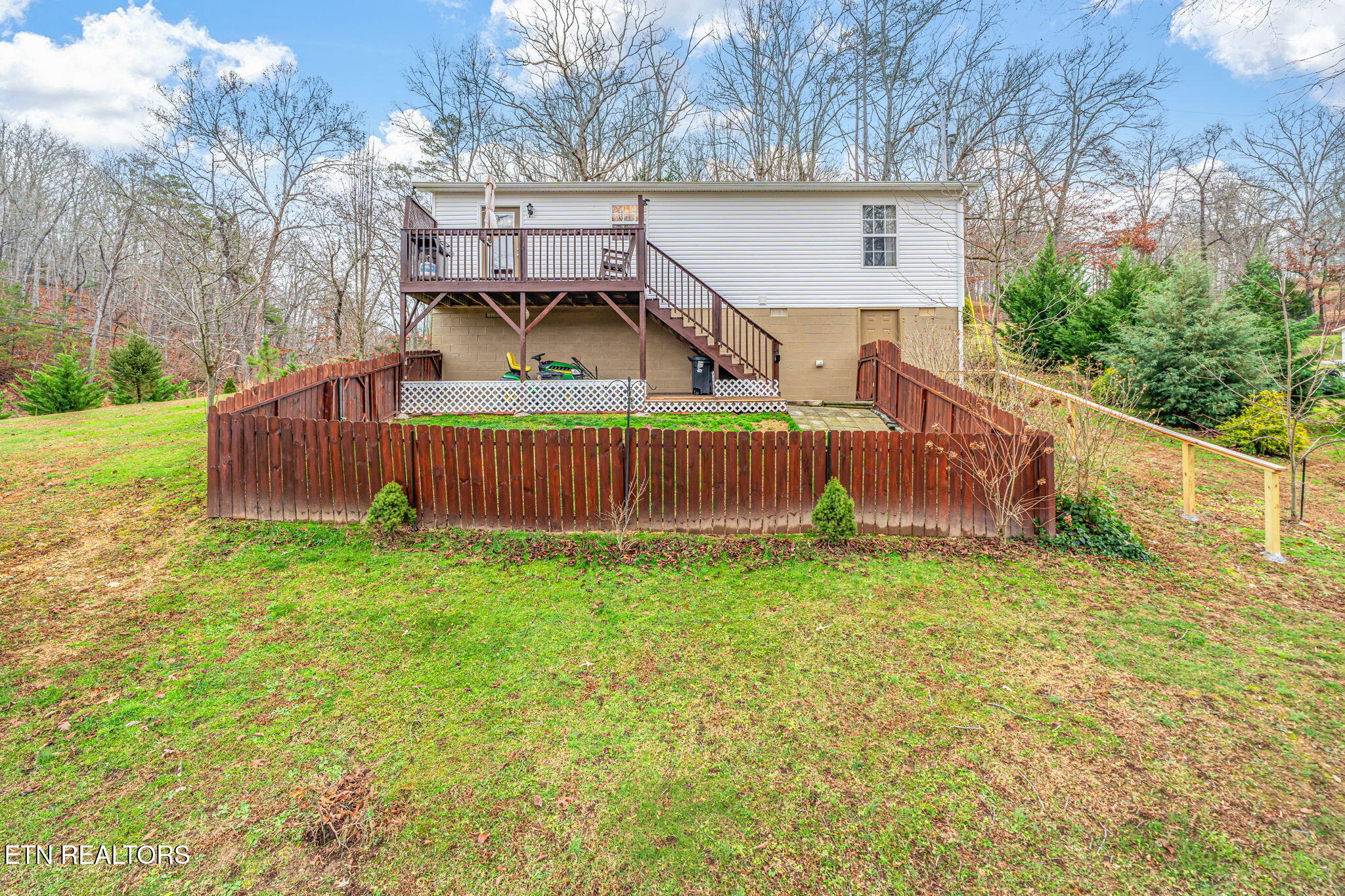 124 Mac Ivey Lane Lafollette TN 37766
