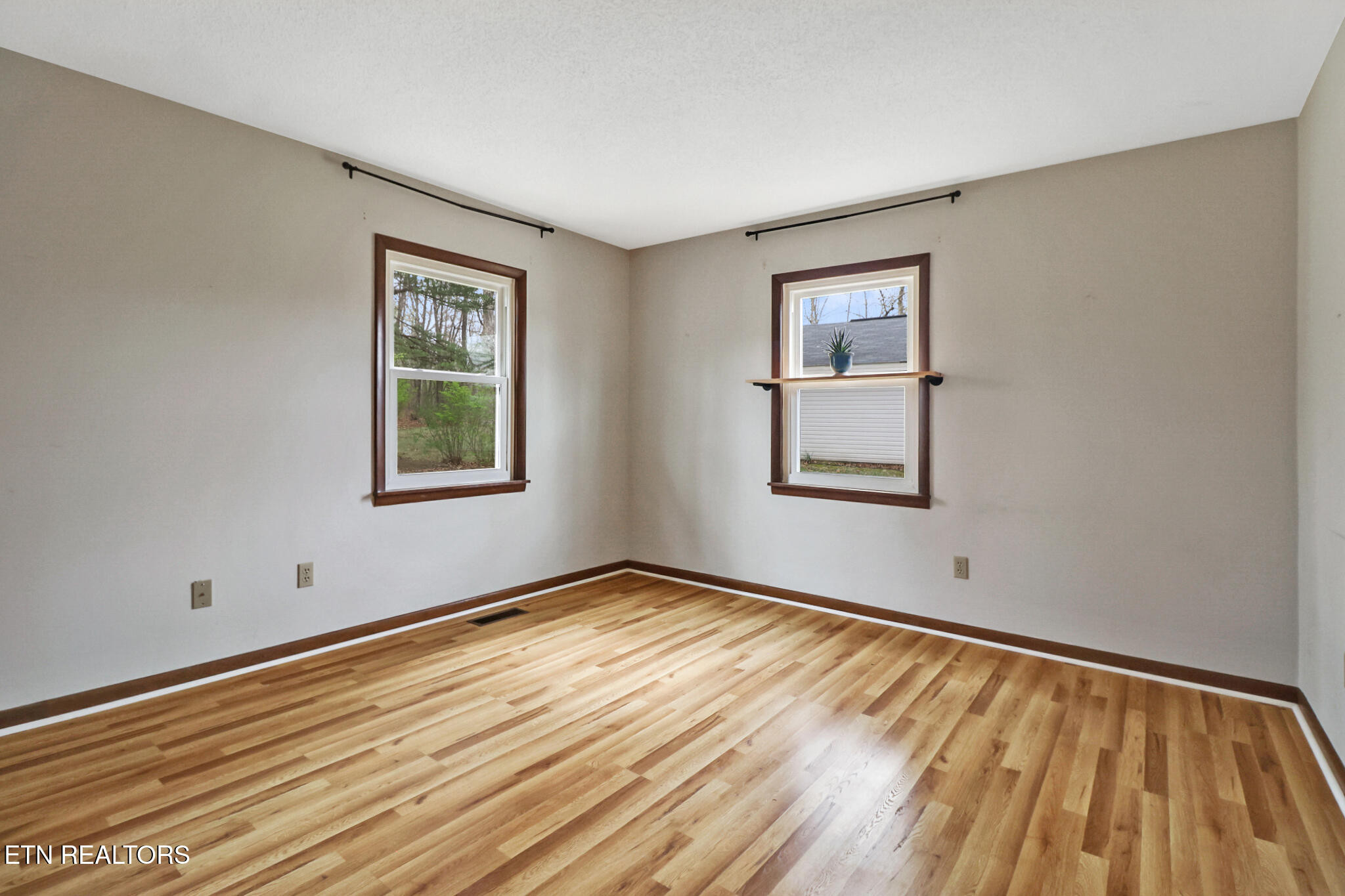 115 Eagle Lane Crossville TN 38558