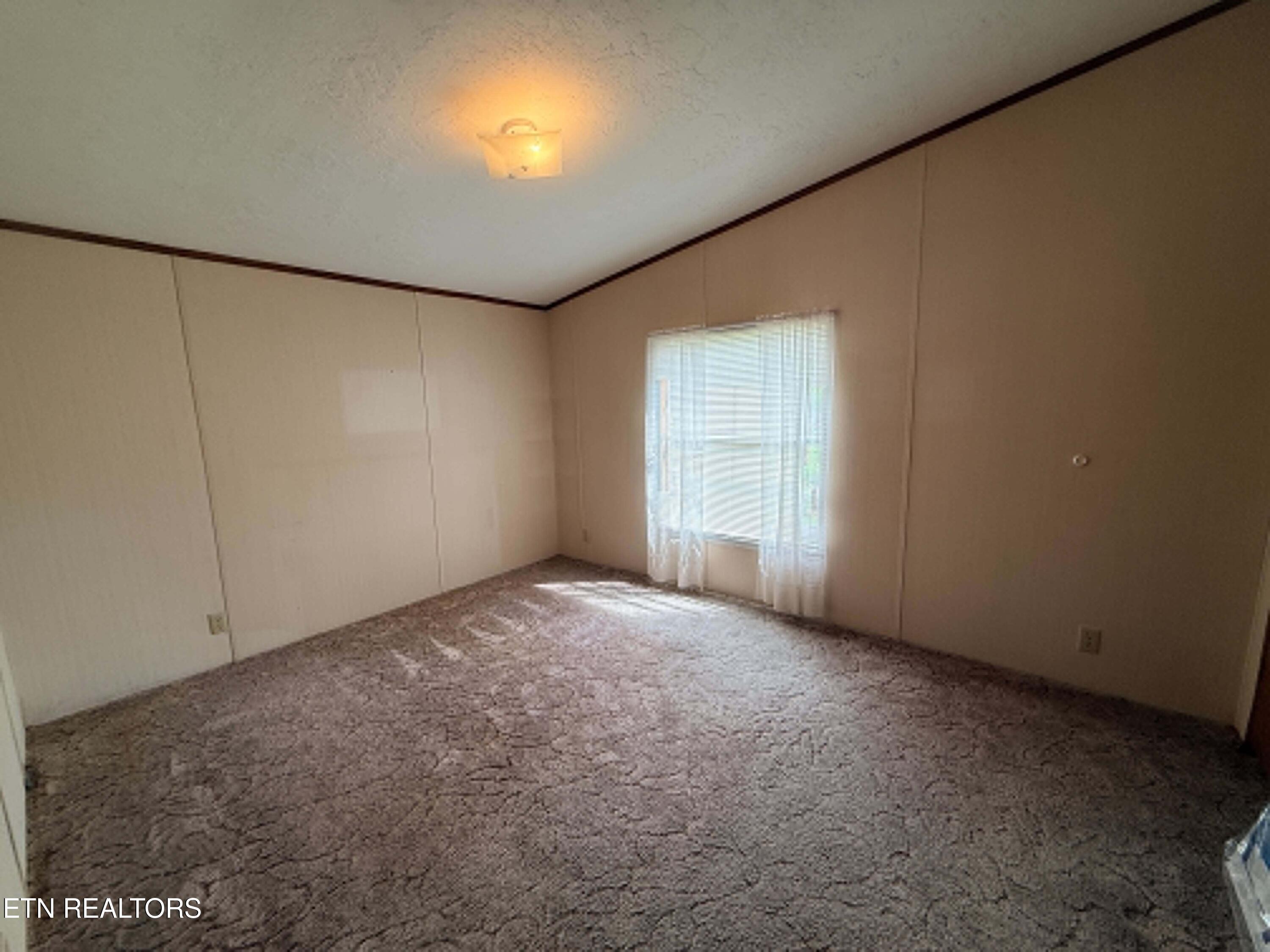 1243 Franklin Loop Clarkrange TN 38553