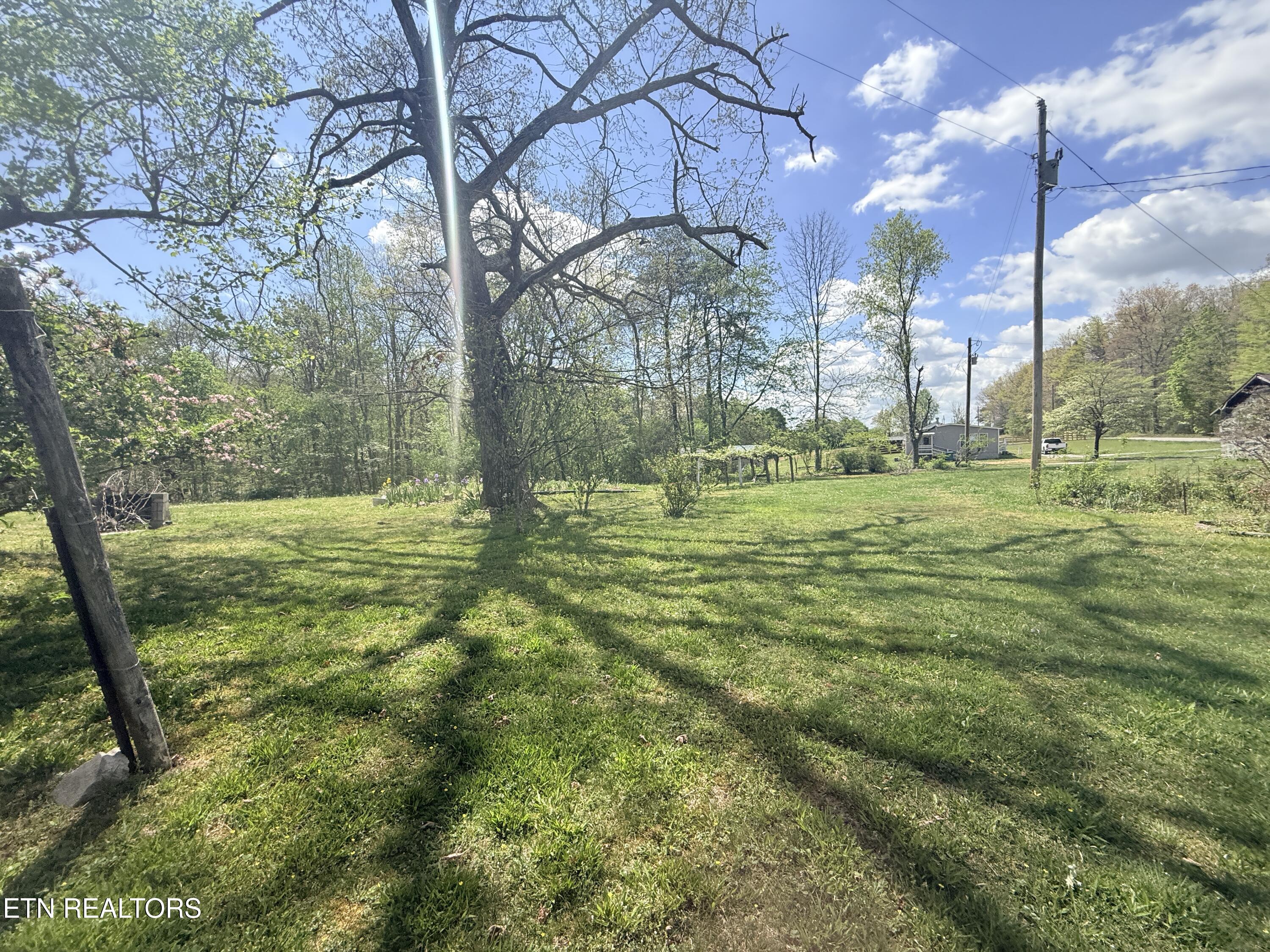 1243 Franklin Loop Clarkrange TN 38553