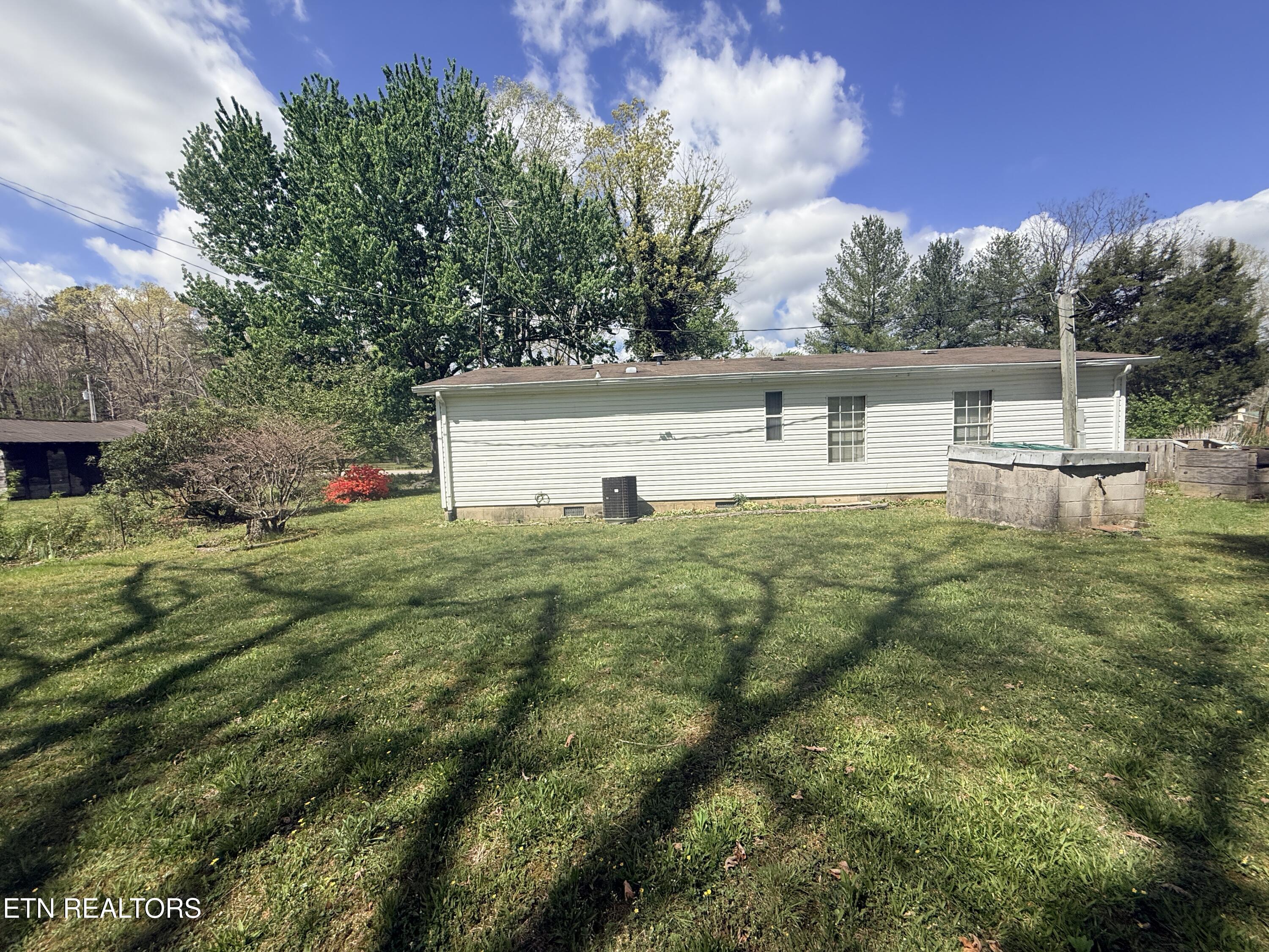 1243 Franklin Loop Clarkrange TN 38553