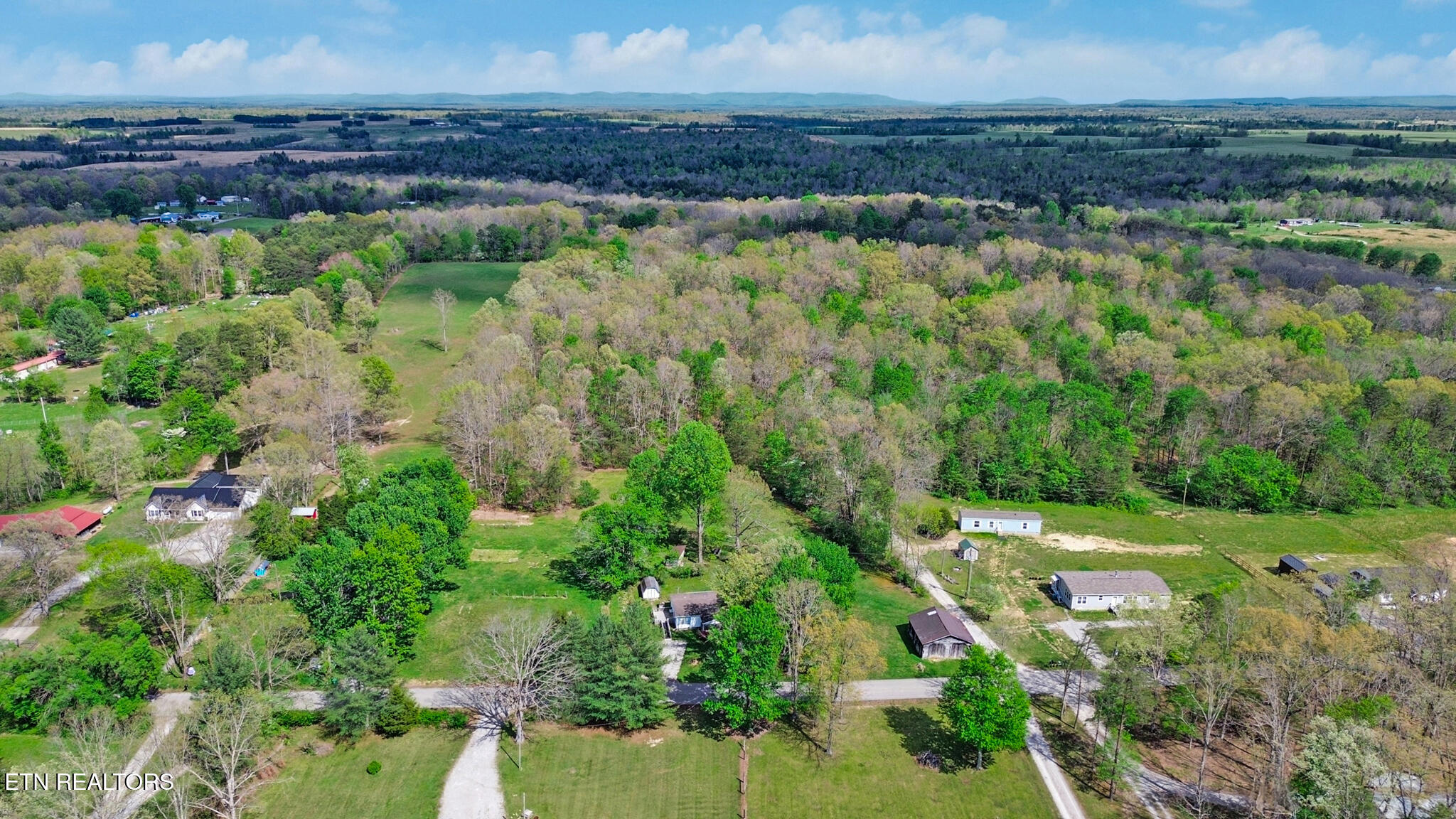1243 Franklin Loop Clarkrange TN 38553