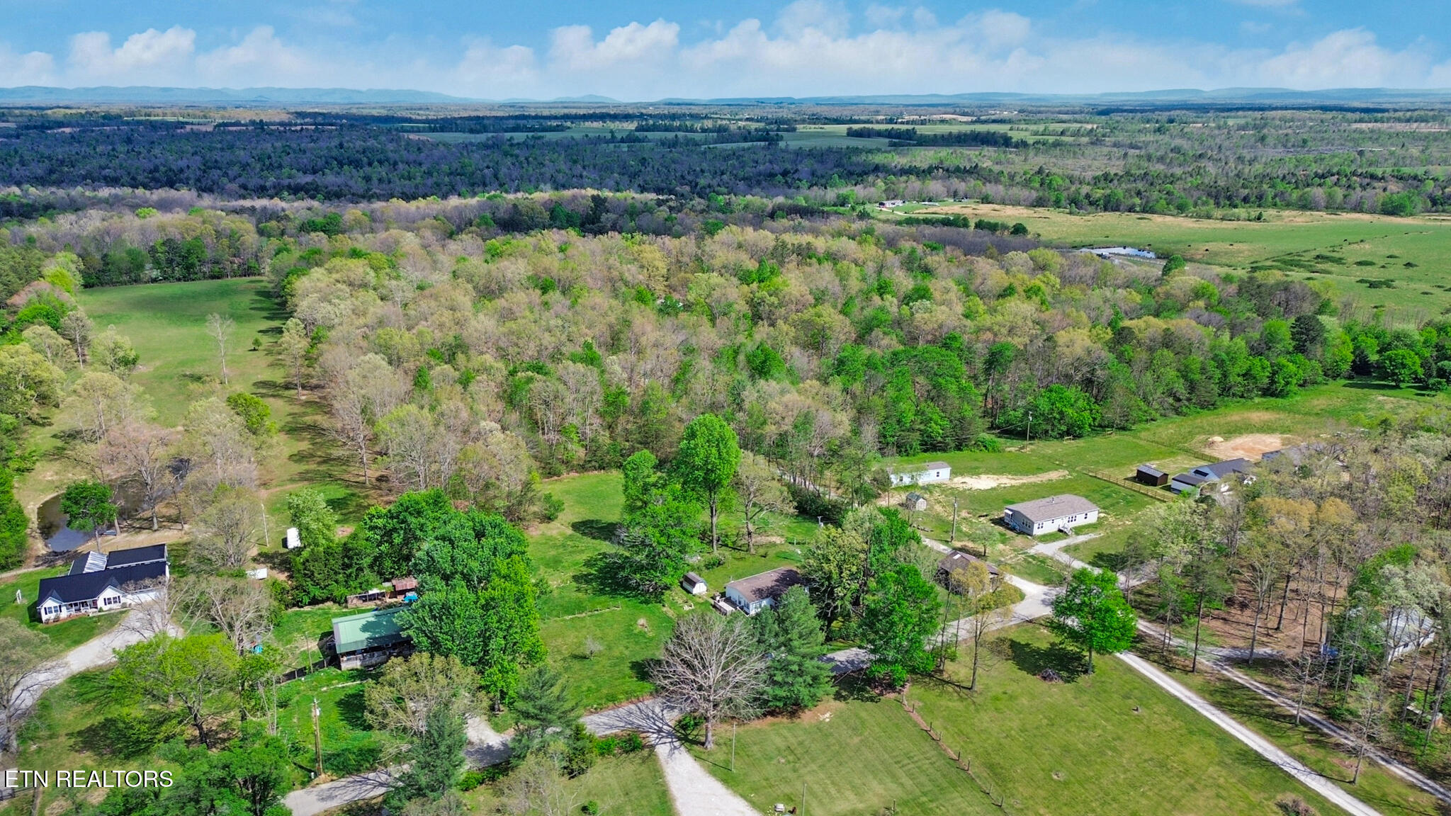 1243 Franklin Loop Clarkrange TN 38553