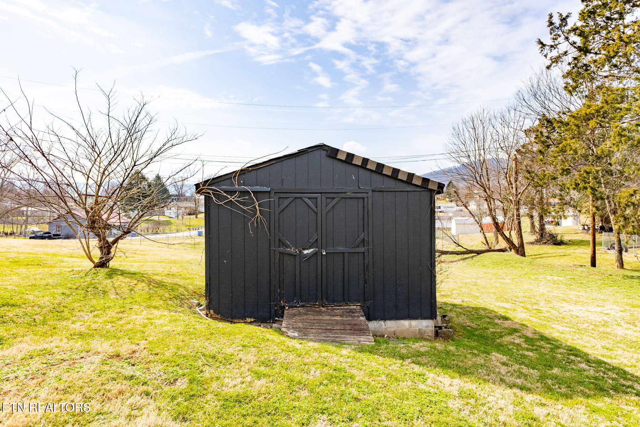 106 Butter & Egg Road Jacksboro TN 37757