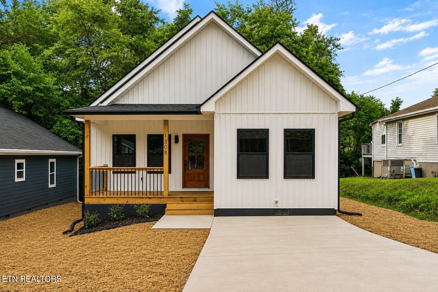 1308 NE Ezell Street Knoxville TN 37917