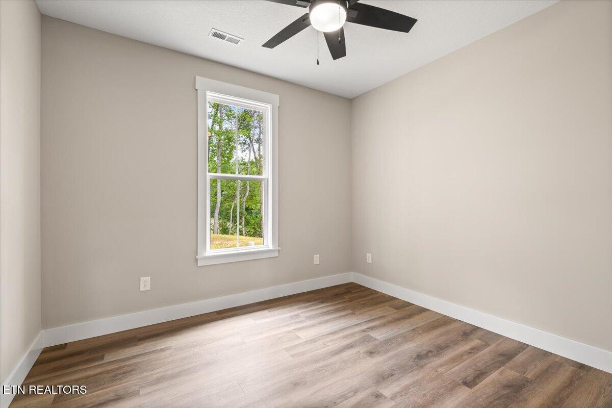179 Storm Lane Jacksboro TN 37757