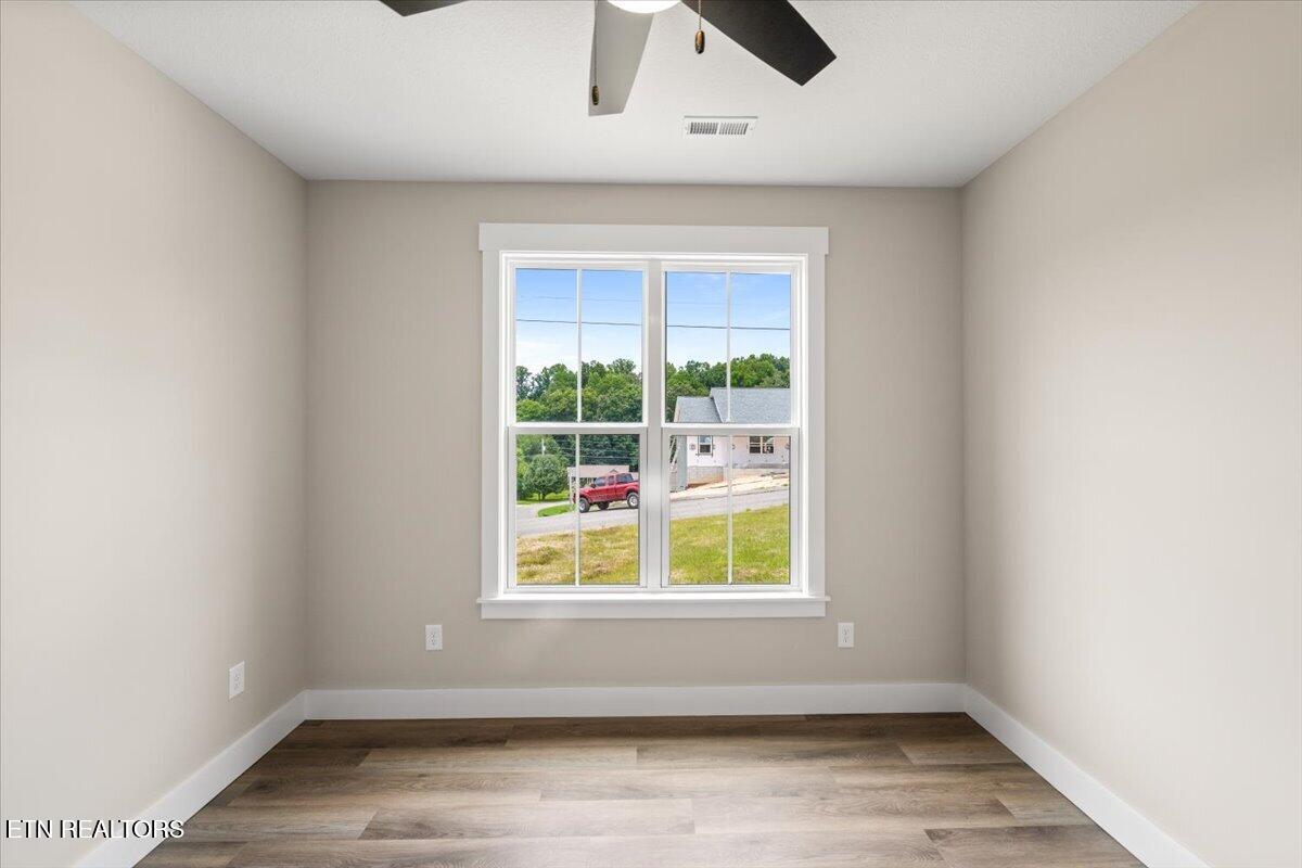 179 Storm Lane Jacksboro TN 37757