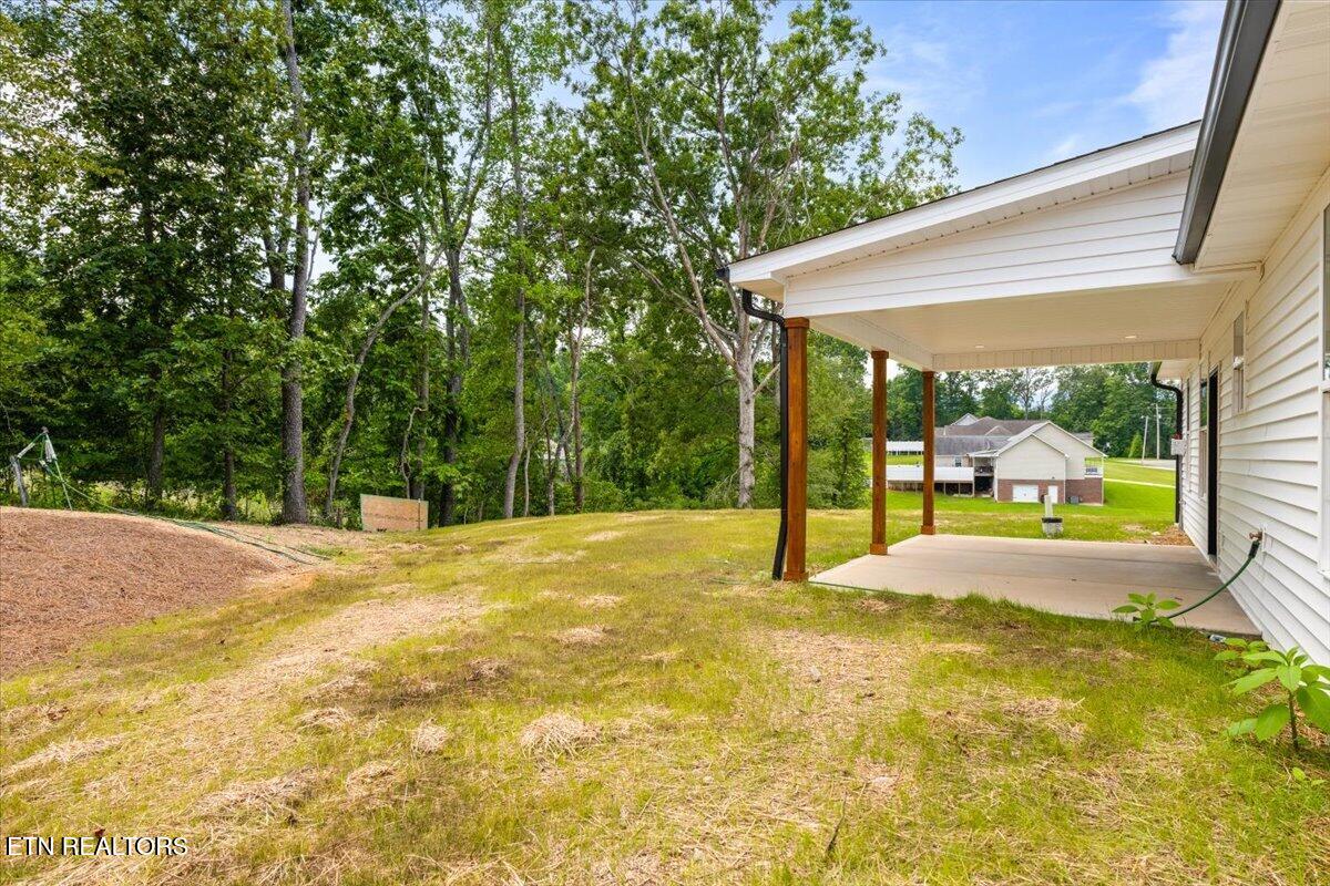 179 Storm Lane Jacksboro TN 37757