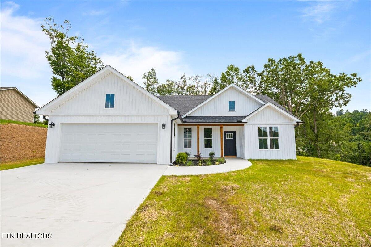 179 Storm Lane Jacksboro TN 37757