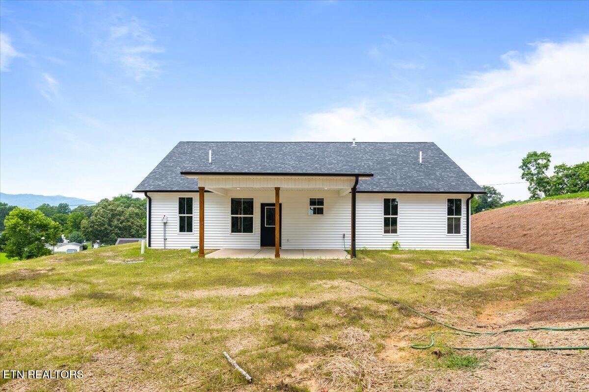 179 Storm Lane Jacksboro TN 37757