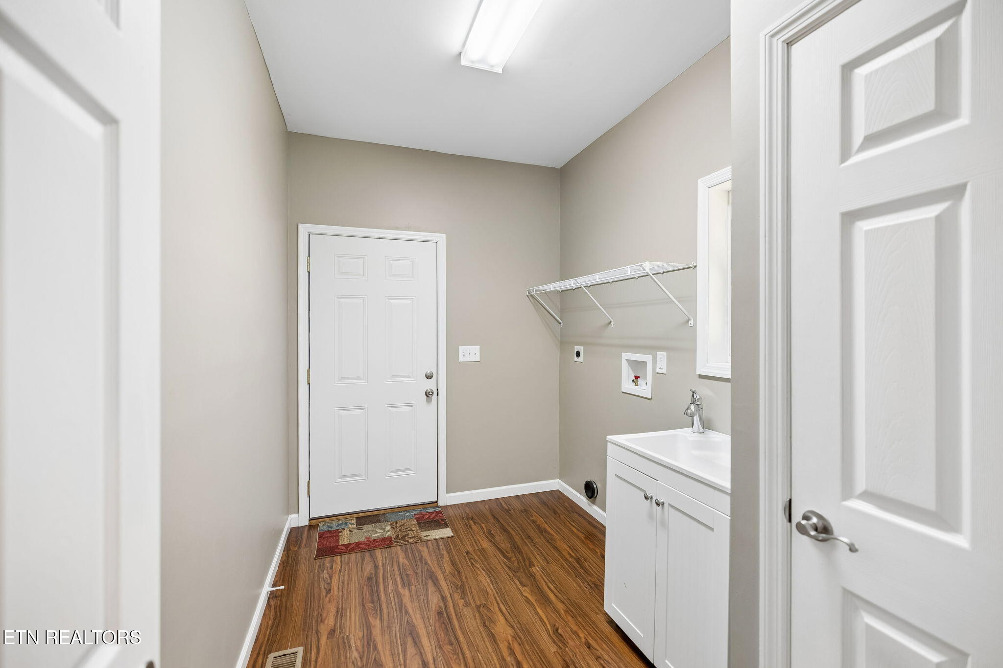 575 Russell Road Sharps Chapel TN 37866