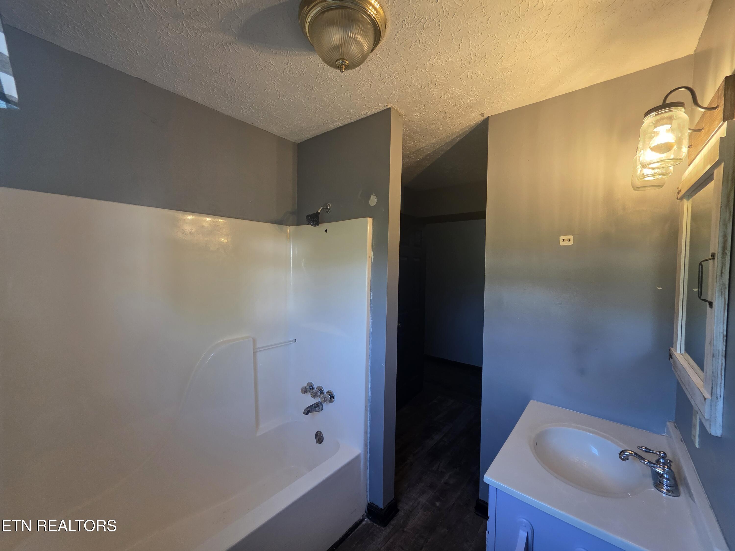 141 Mattie Lane Tazewell TN 37879