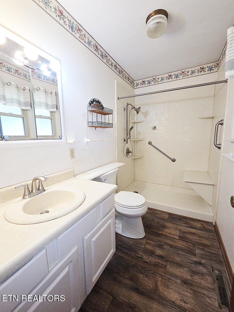 4912 Montmorency Drive Powell TN 37849