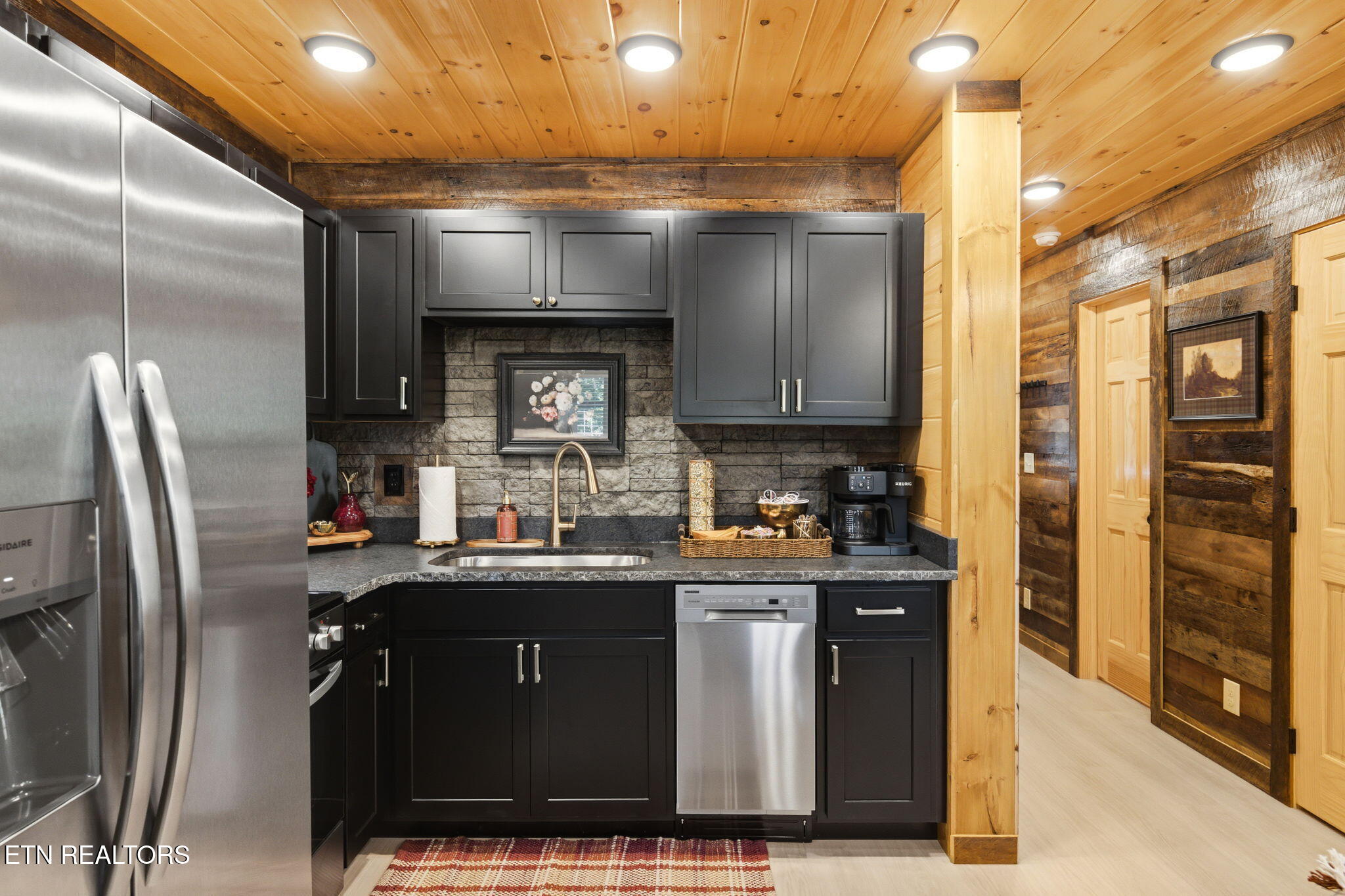 253 Silverbell Lane Gatlinburg TN 37738