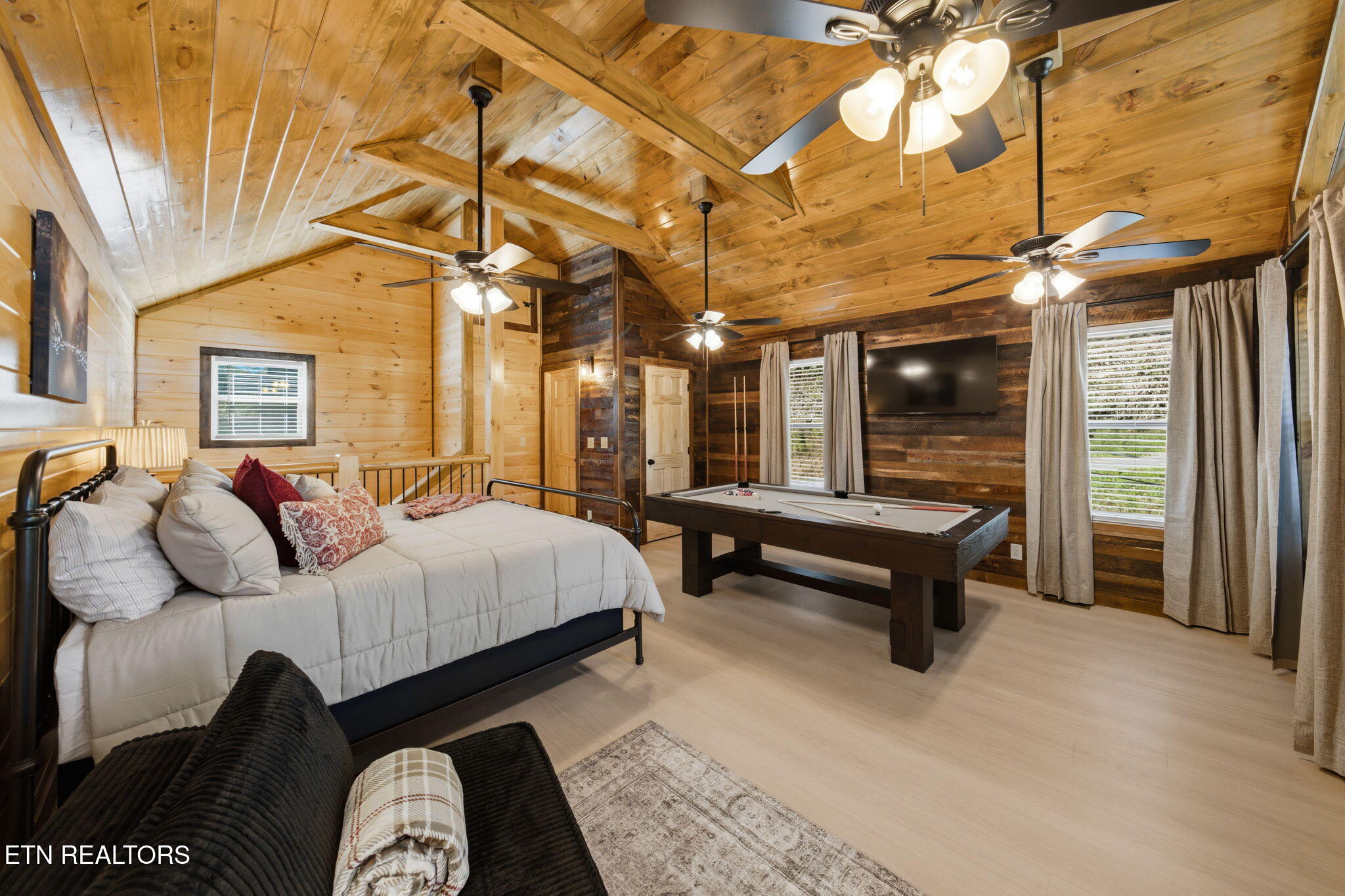 253 Silverbell Lane Gatlinburg TN 37738