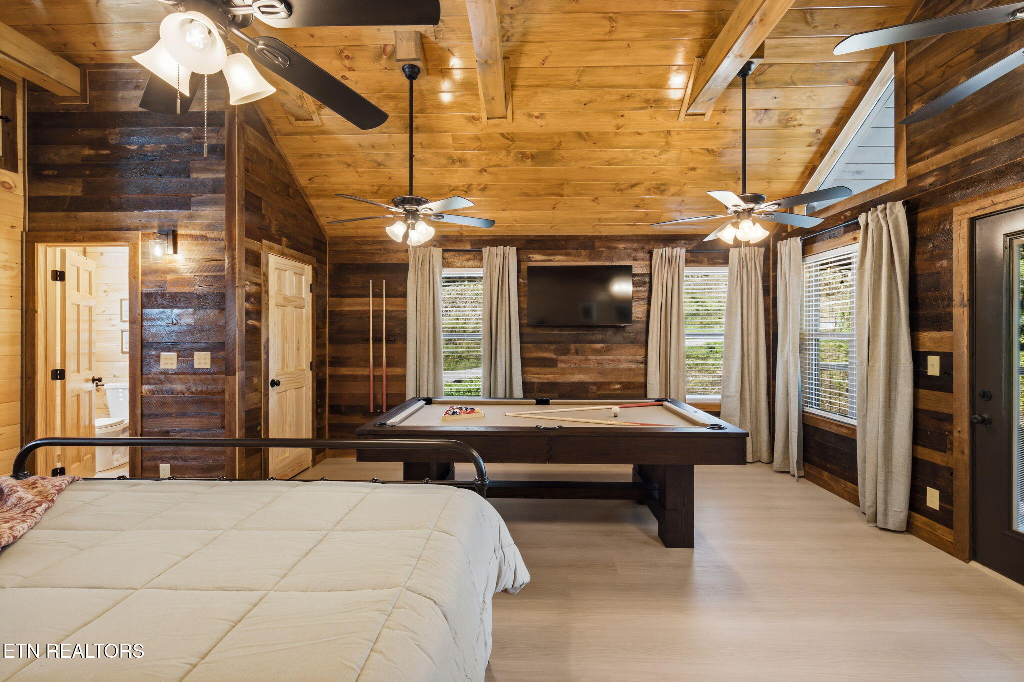 253 Silverbell Lane Gatlinburg TN 37738