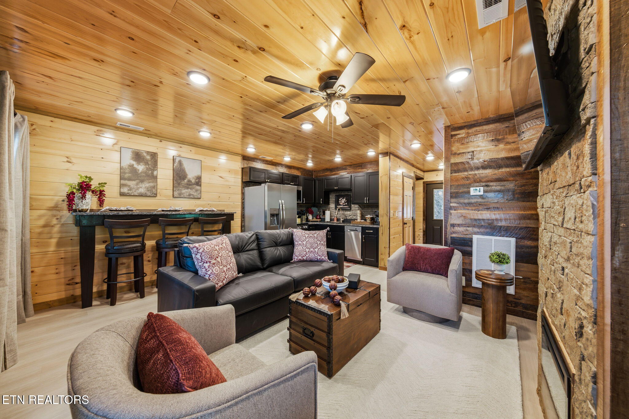253 Silverbell Lane Gatlinburg TN 37738